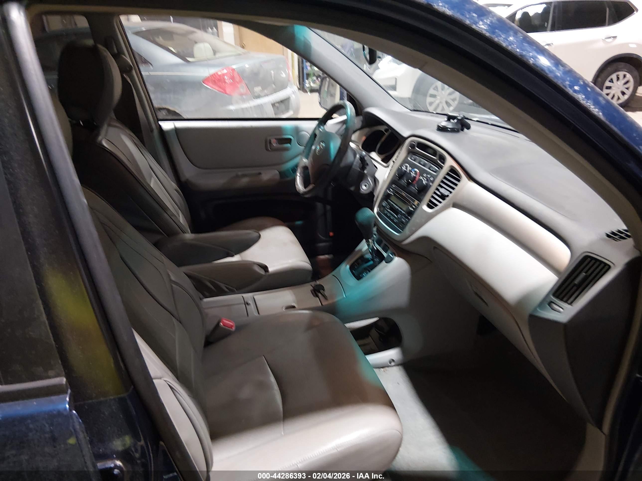 TOYOTA HIGHLANDER image 5