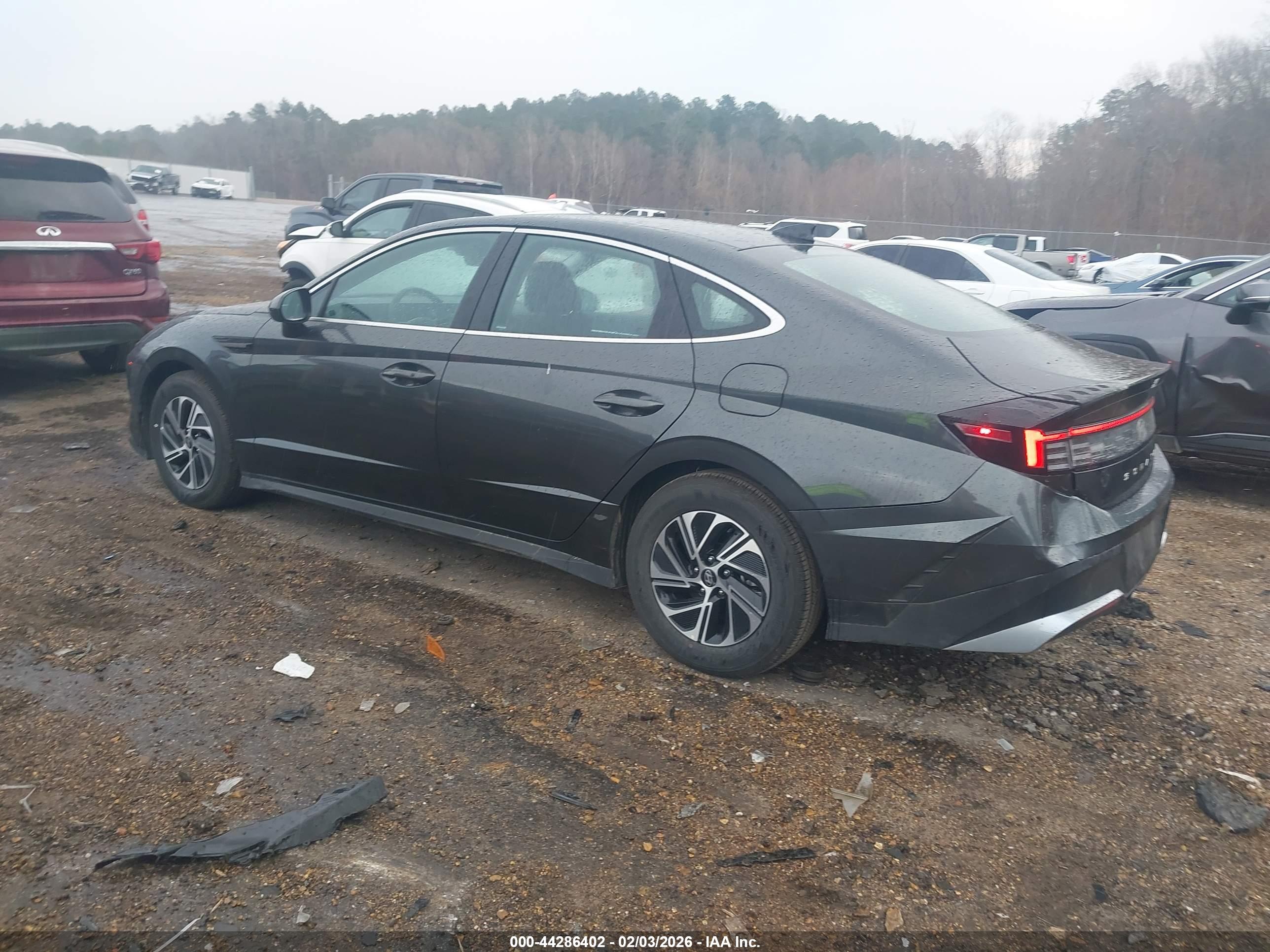 HYUNDAI SONATA image 3