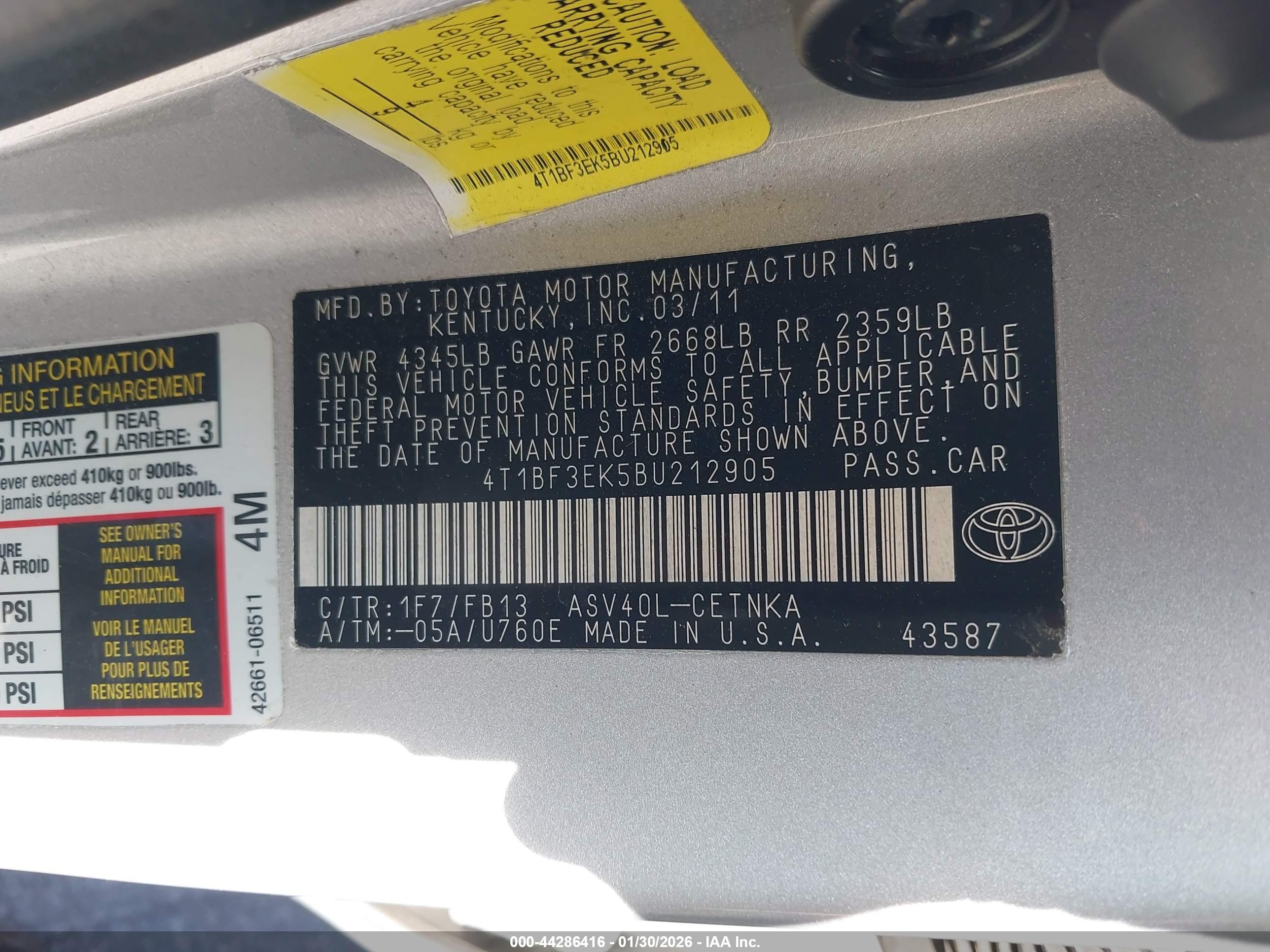 TOYOTA CAMRY image 9
