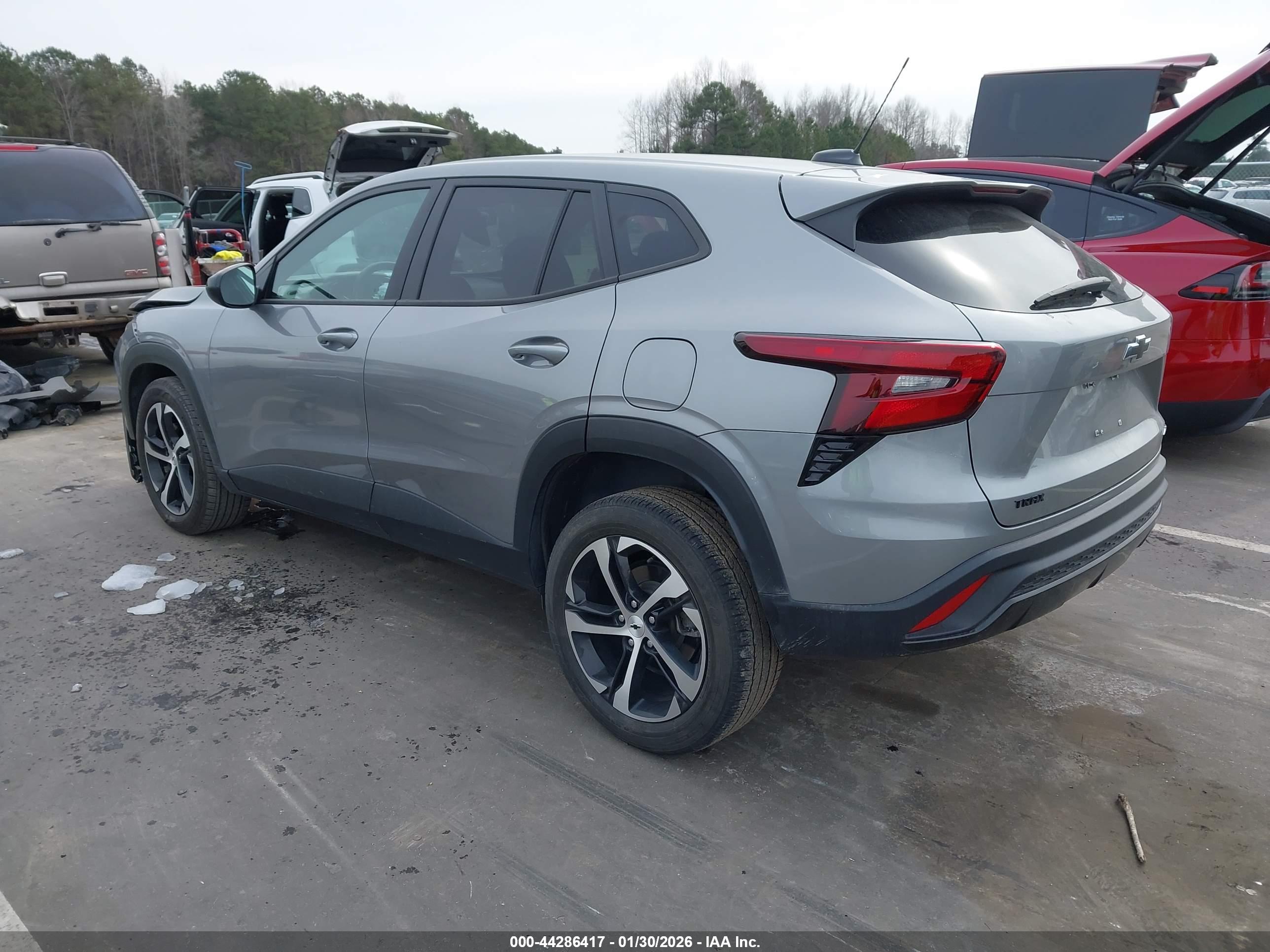 CHEVROLET TRAX image 3