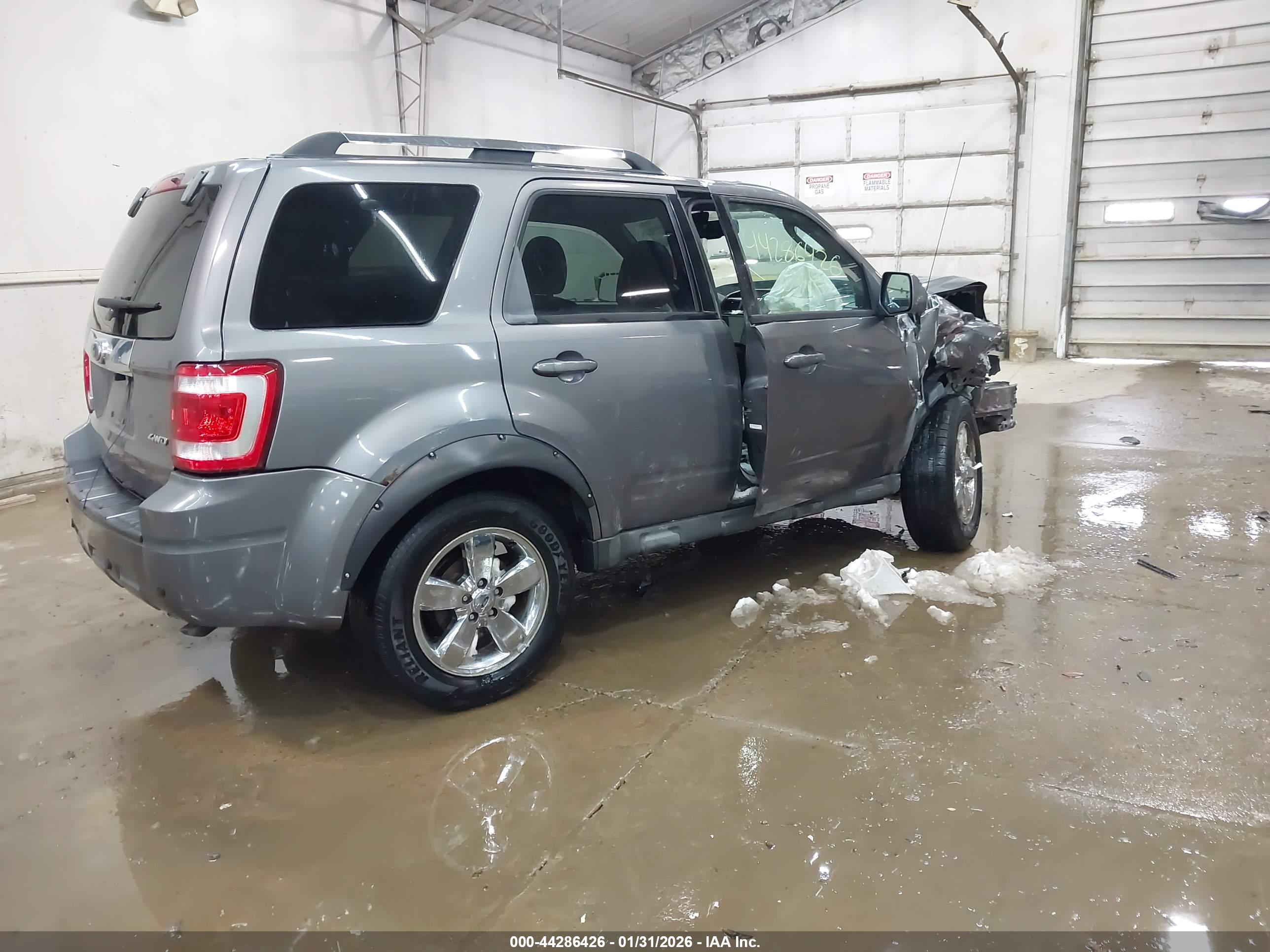 FORD ESCAPE image 4