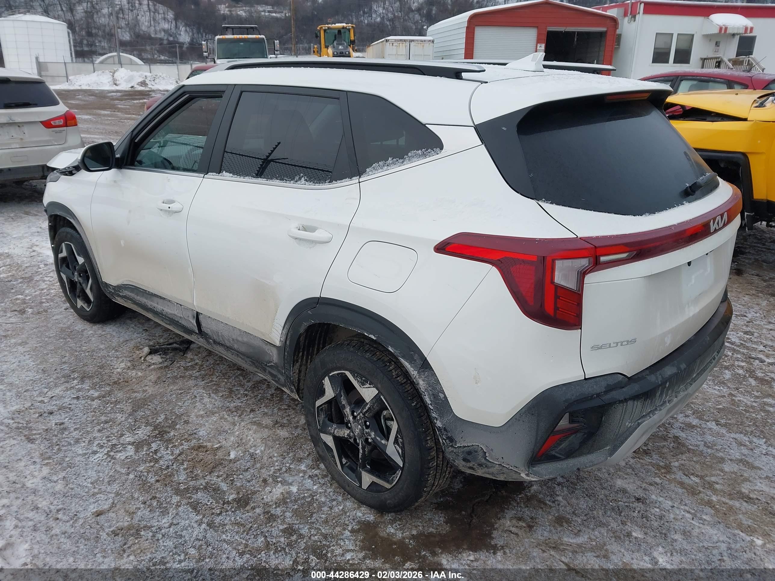 KIA SELTOS image 3