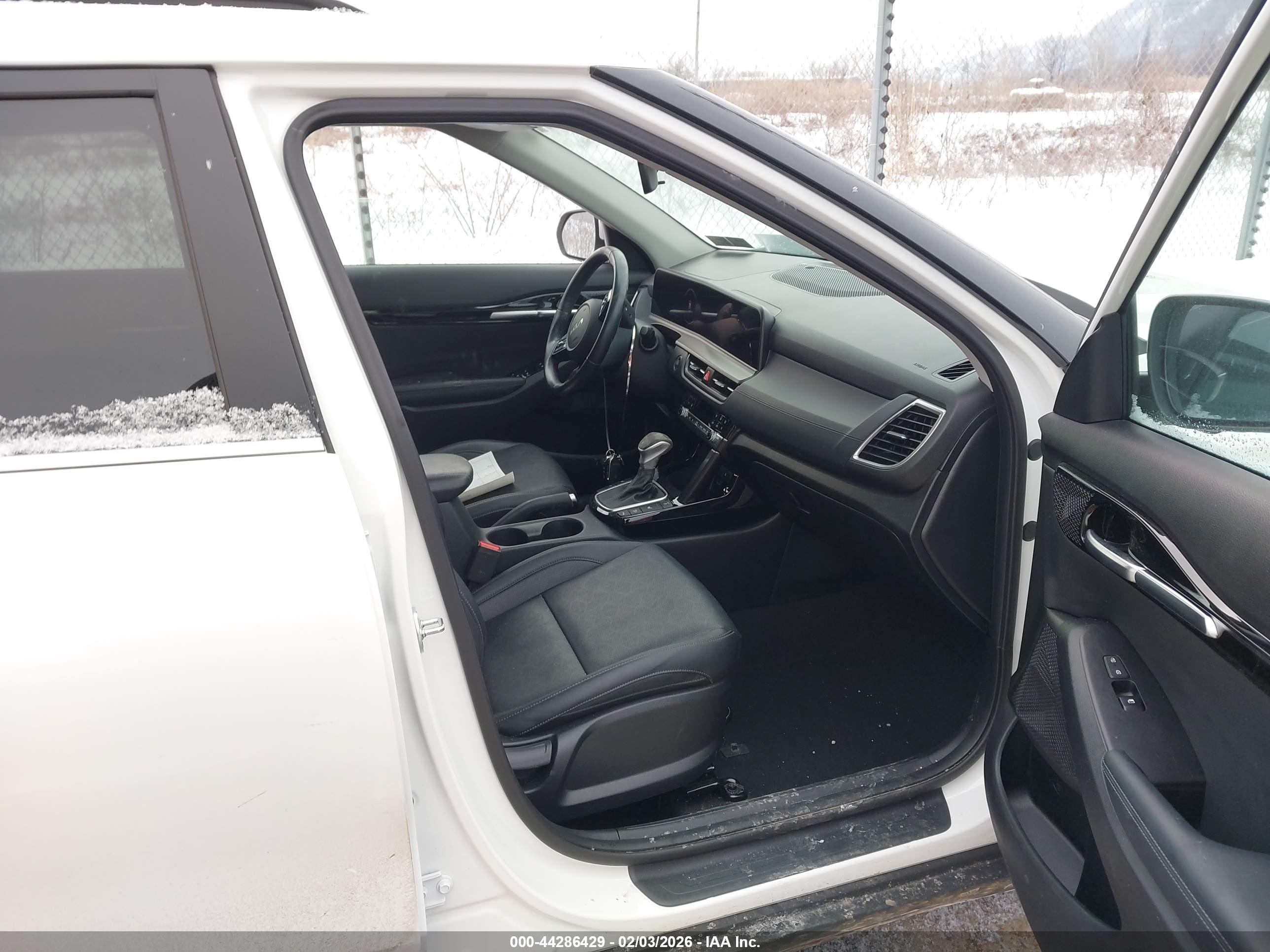 KIA SELTOS image 5