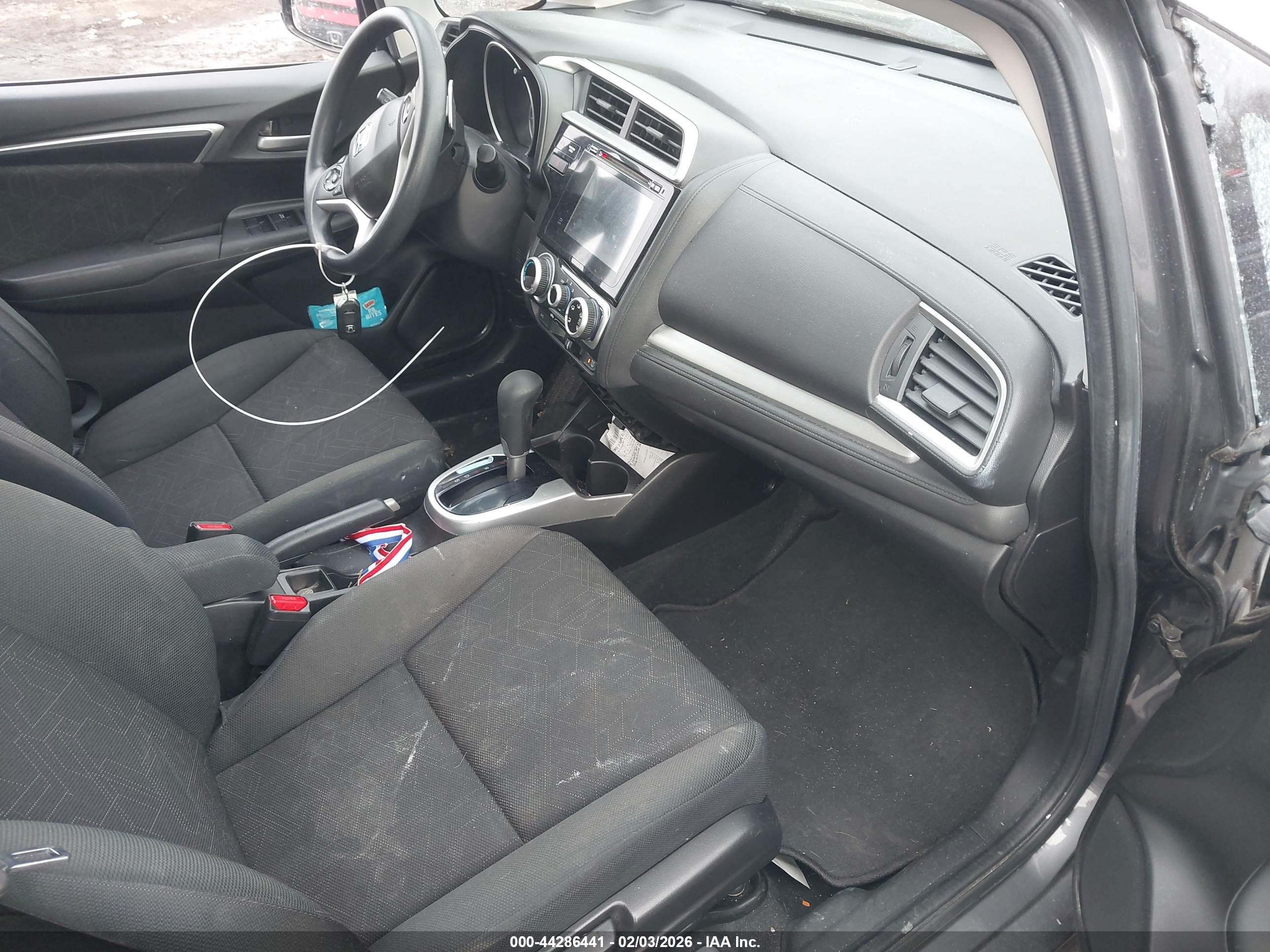 HONDA FIT image 5