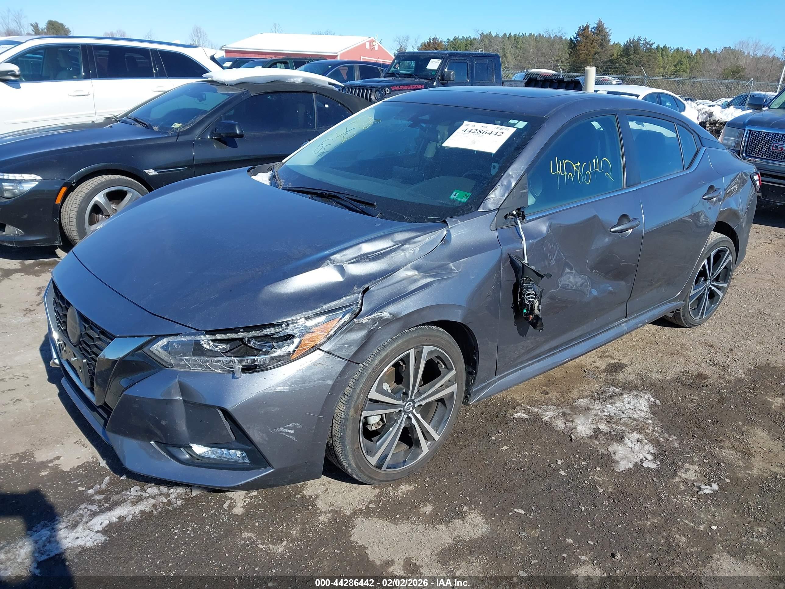 NISSAN SENTRA image 2