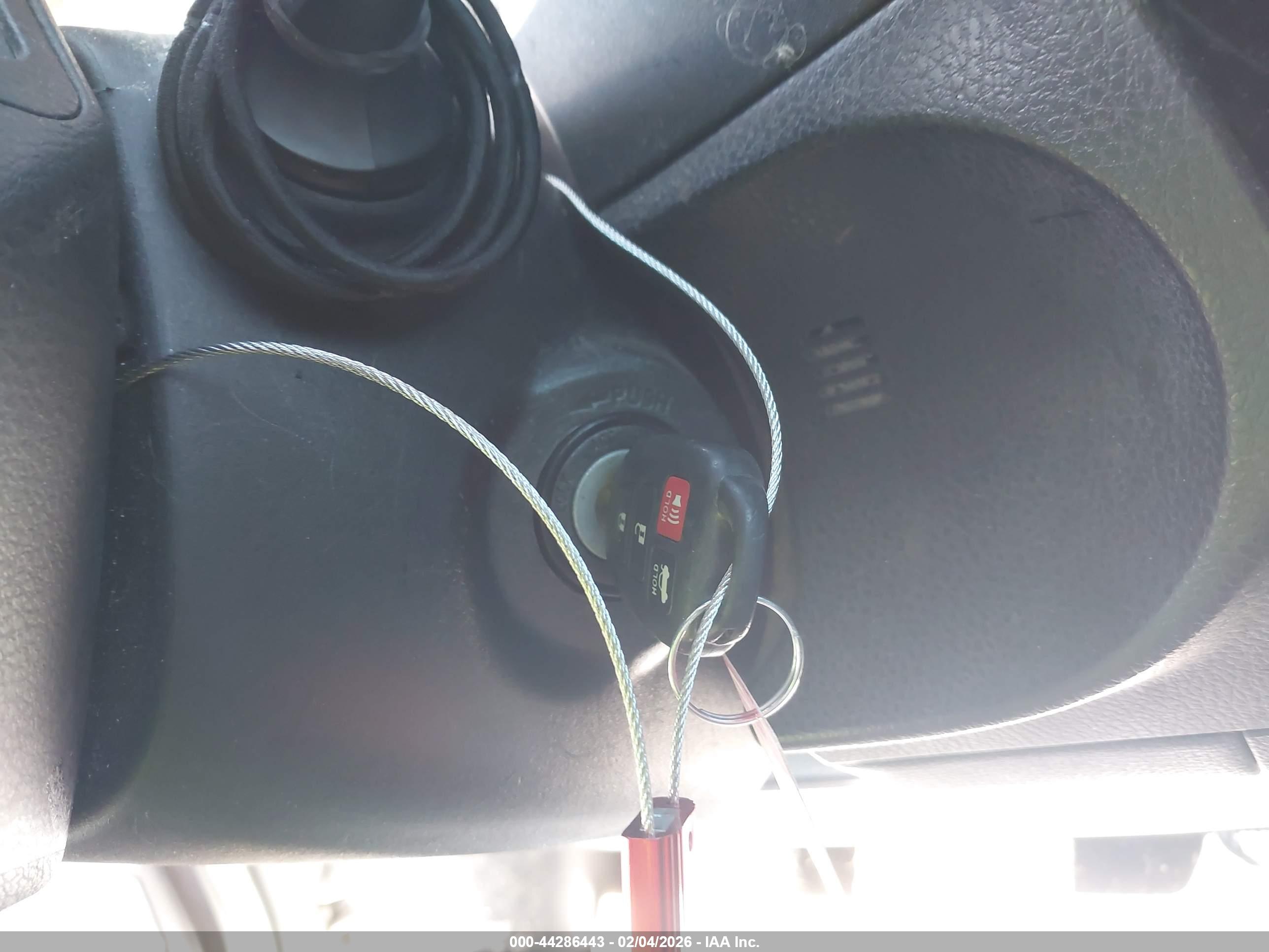 TOYOTA COROLLA image 11