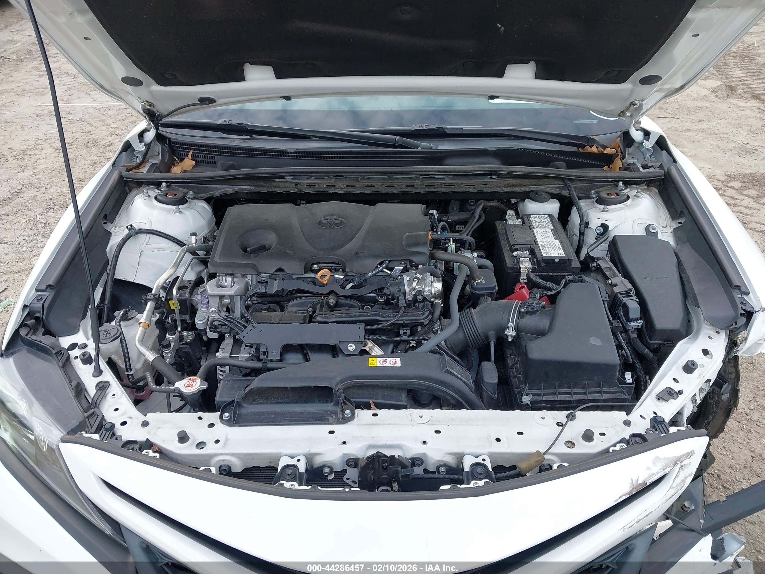 TOYOTA CAMRY image 10