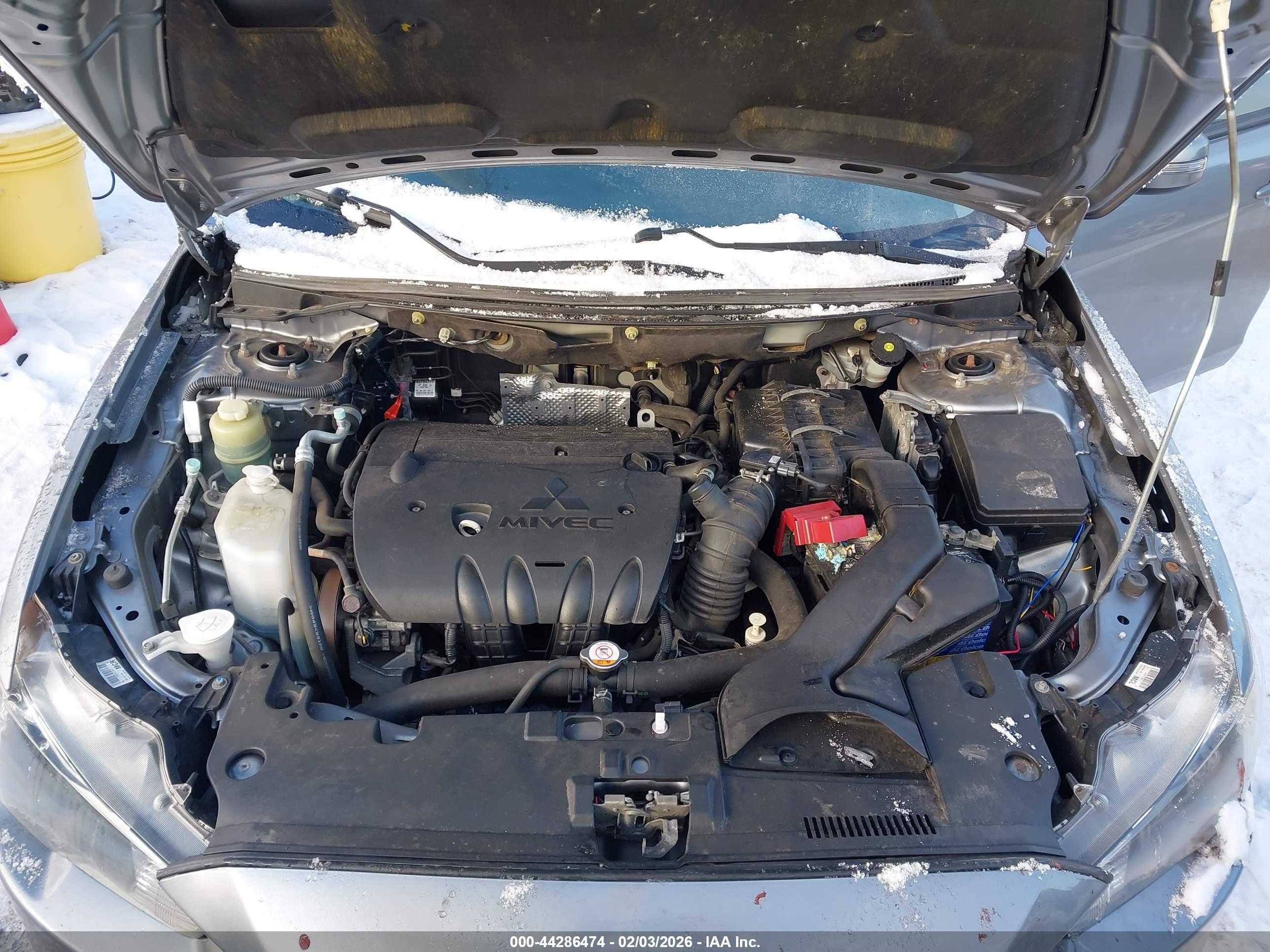 MITSUBISHI LANCER image 10