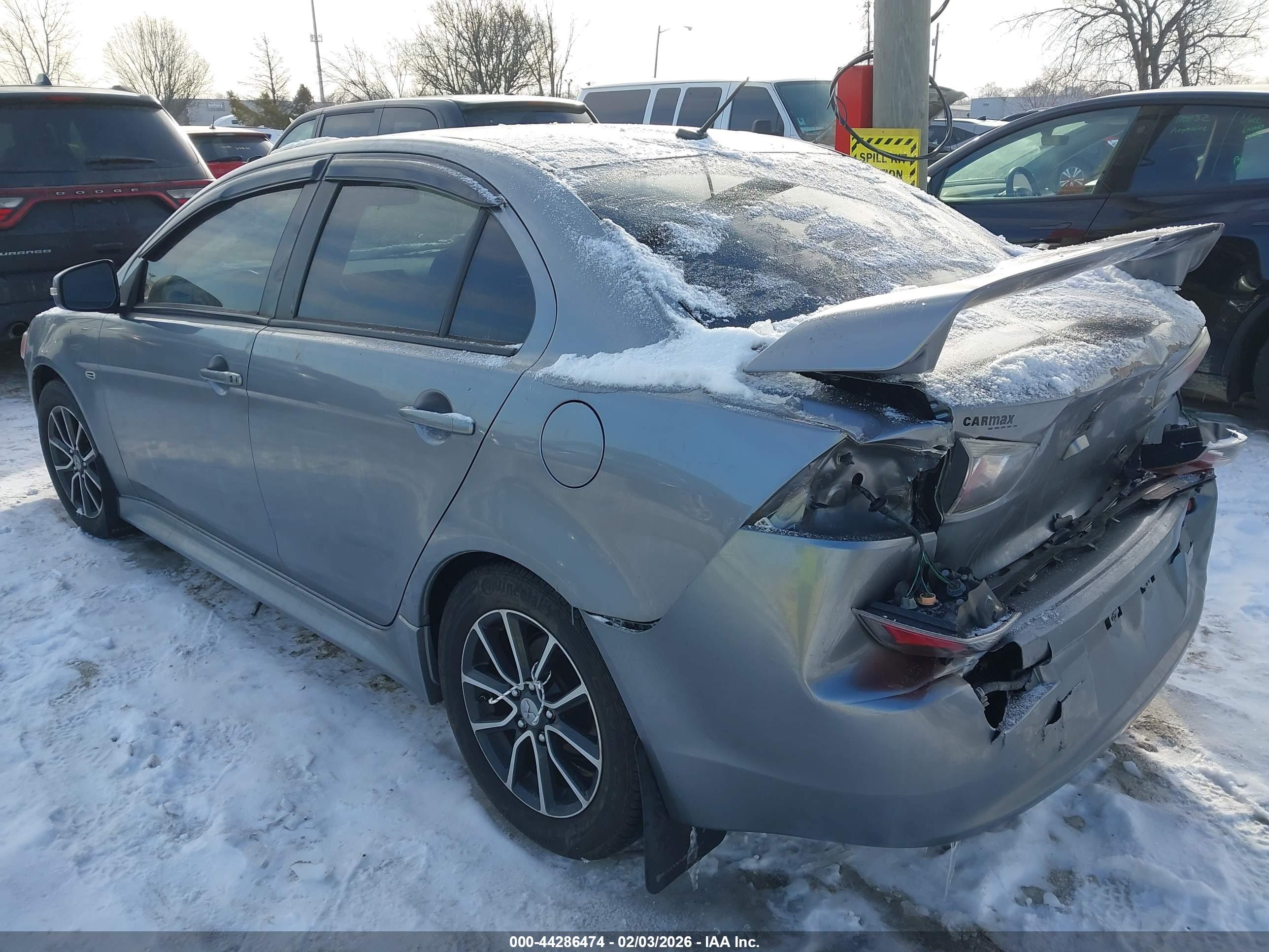 MITSUBISHI LANCER image 3