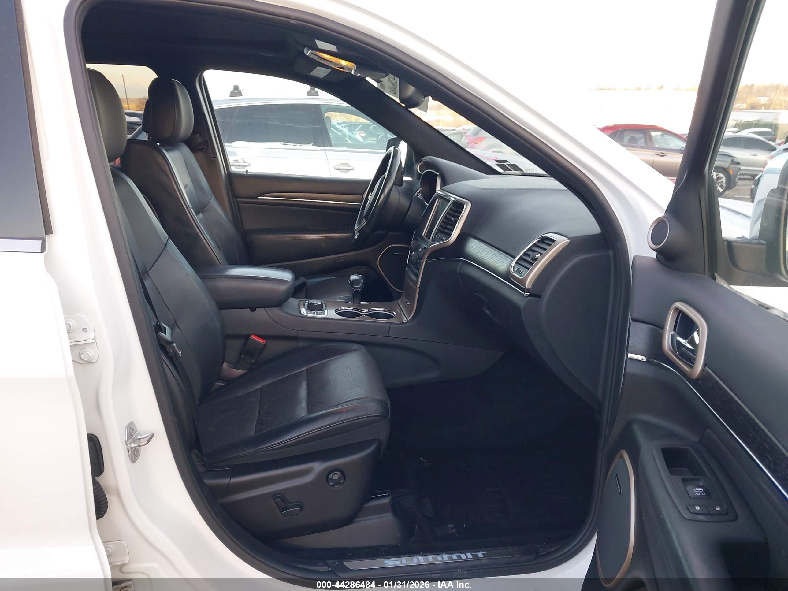 JEEP GRAND image 5