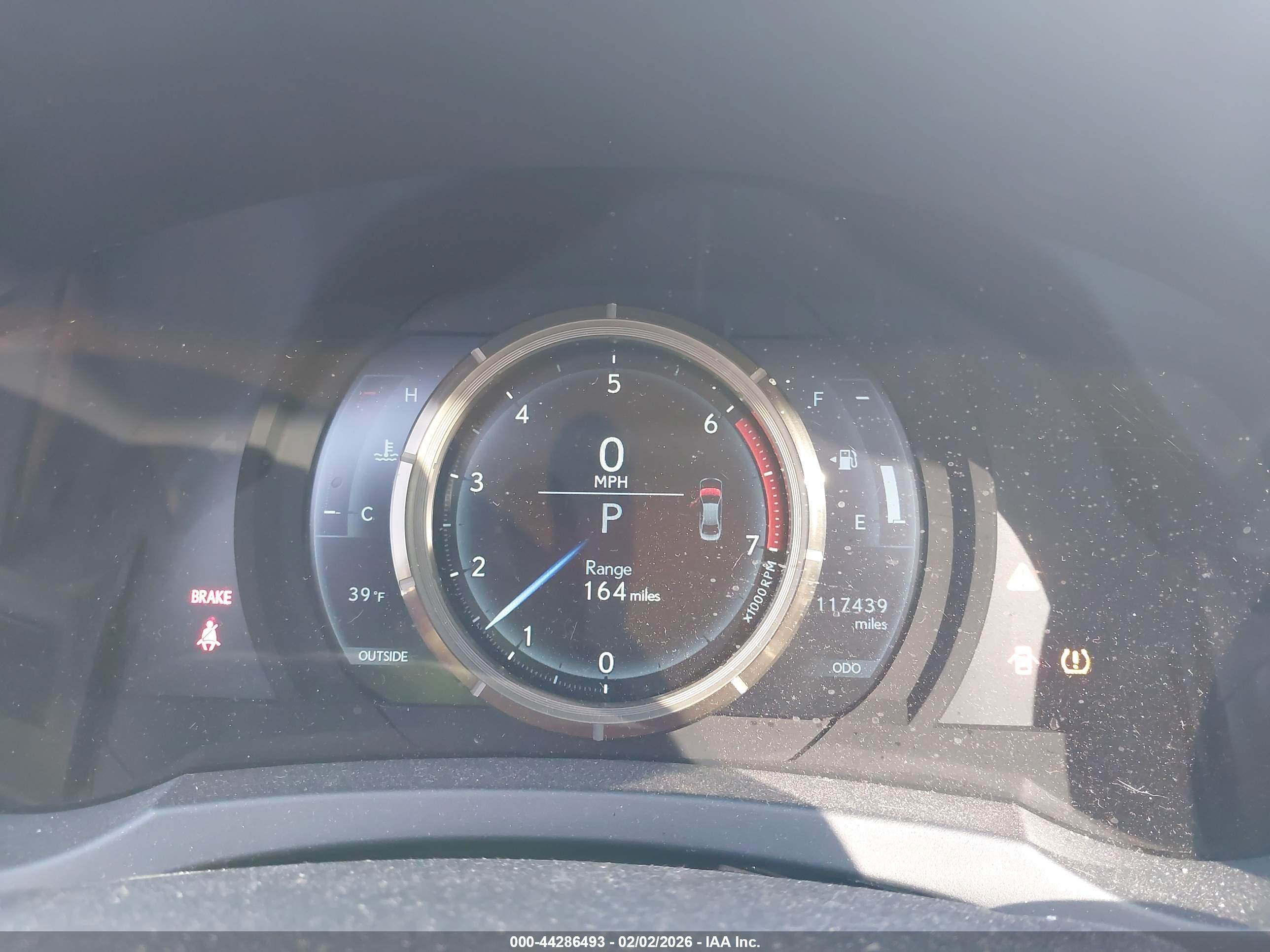 LEXUS IS image 7