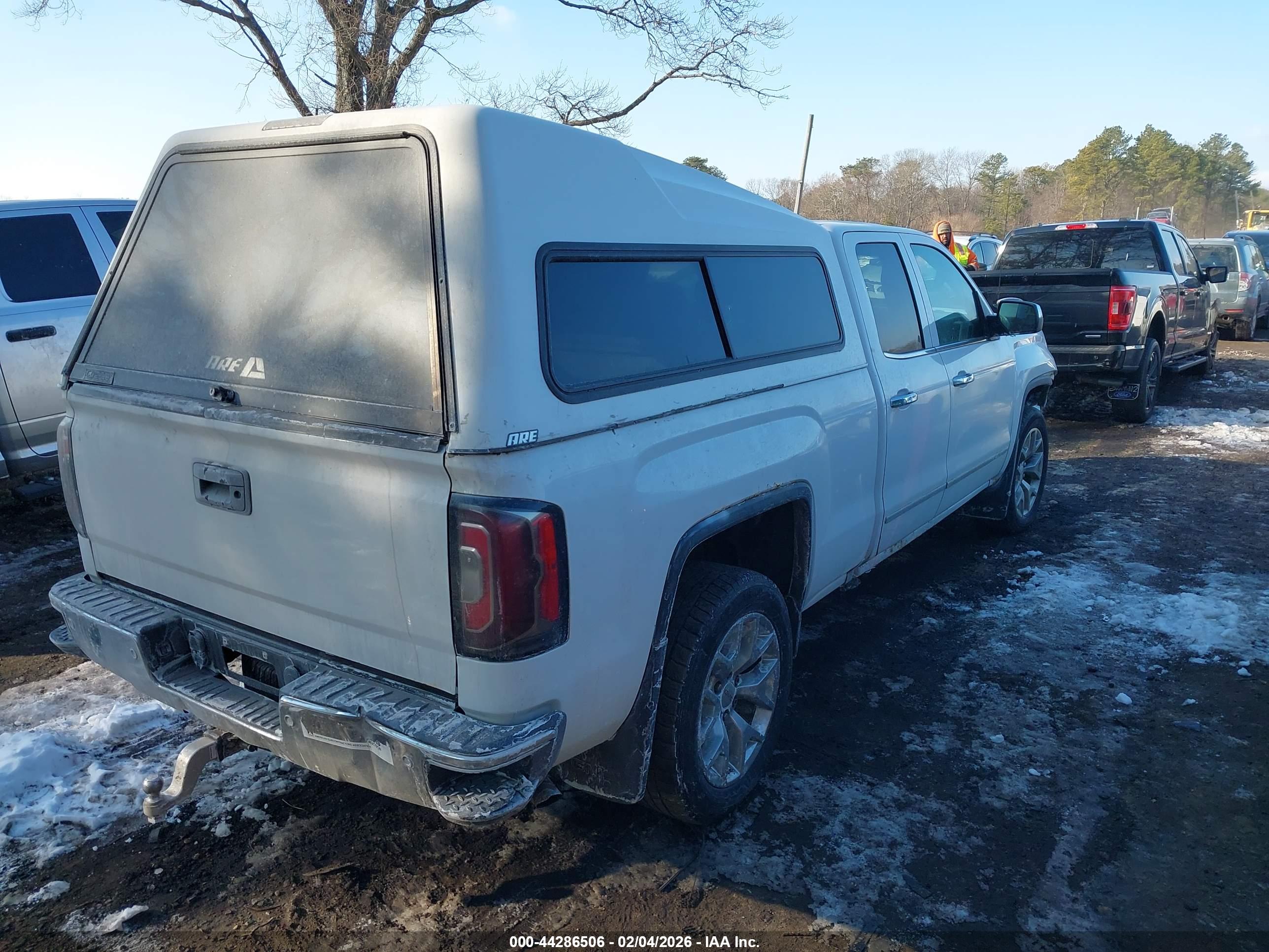 GMC SIERRA image 4