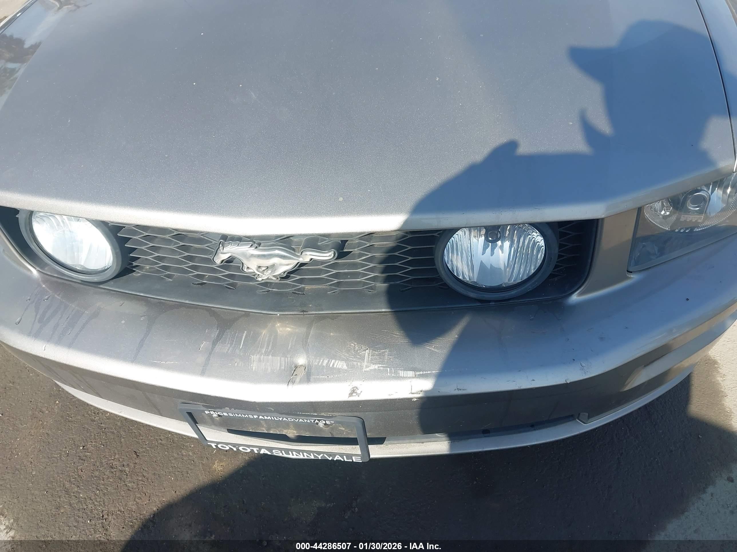 FORD MUSTANG image 6