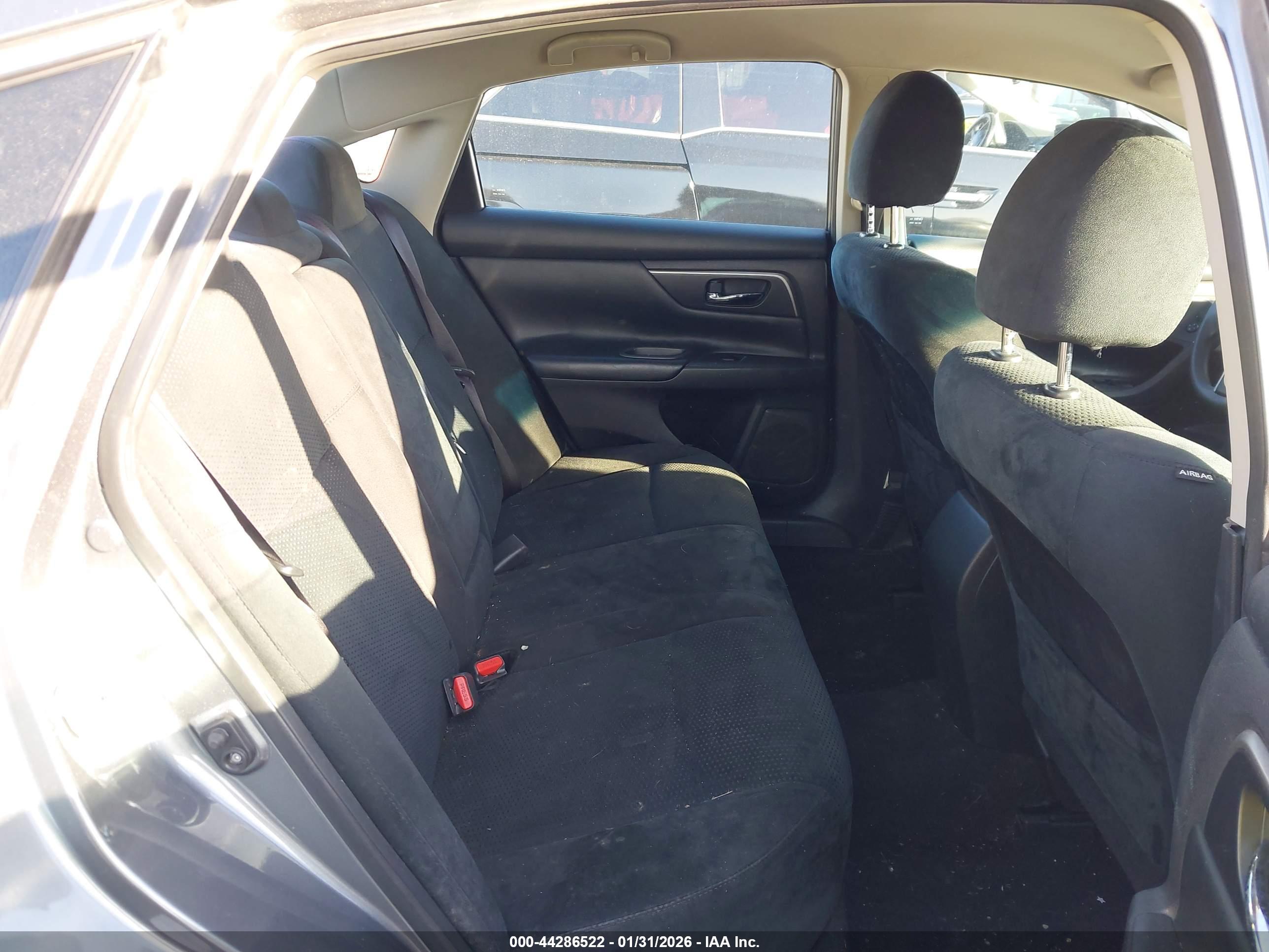 NISSAN ALTIMA image 8
