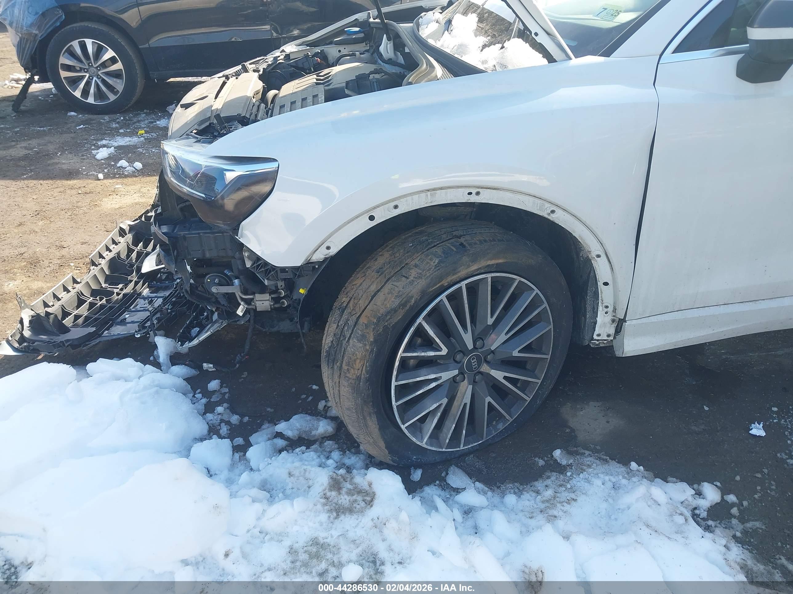 AUDI Q3 image 6