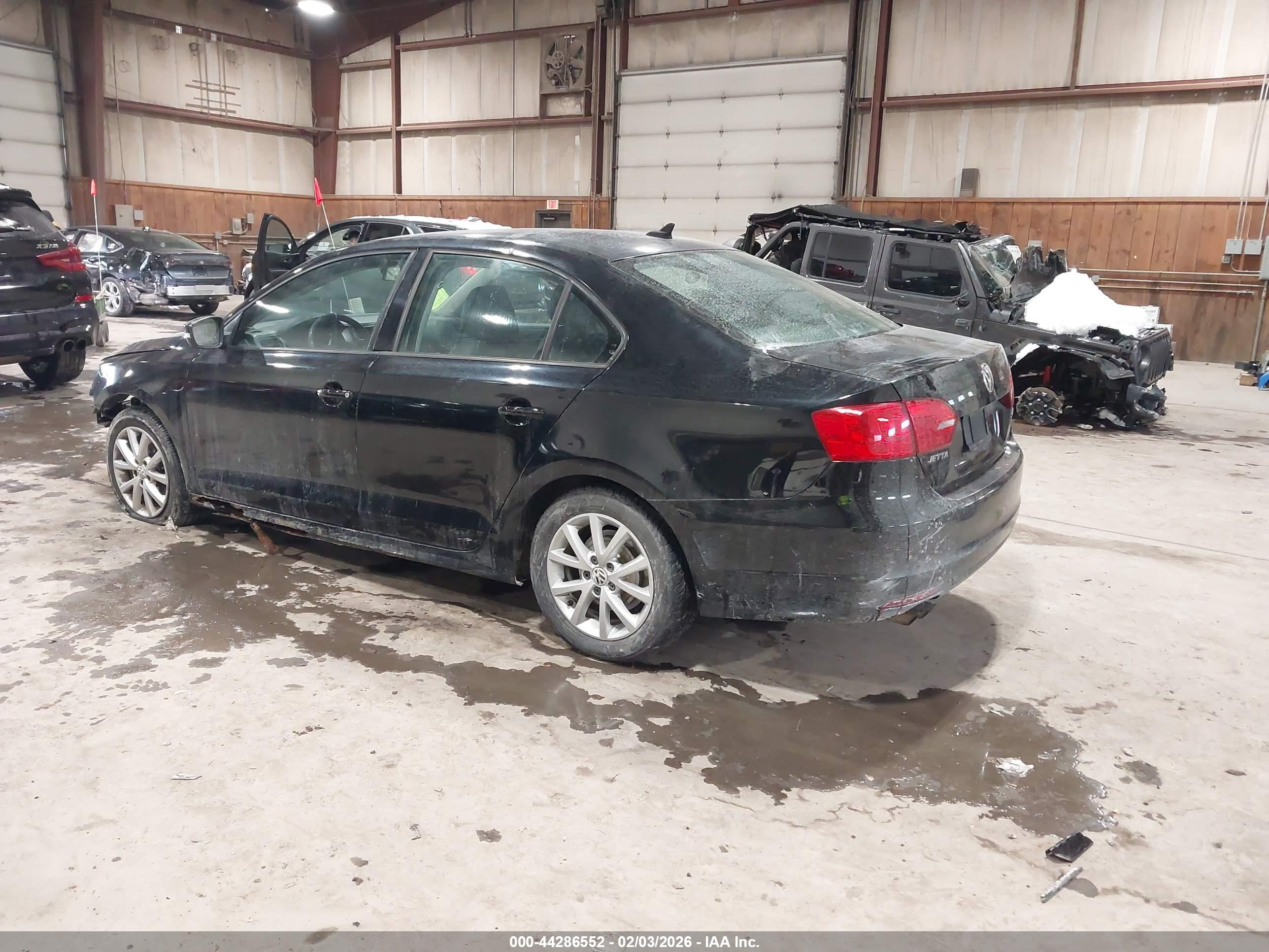 VOLKSWAGEN JETTA image 3