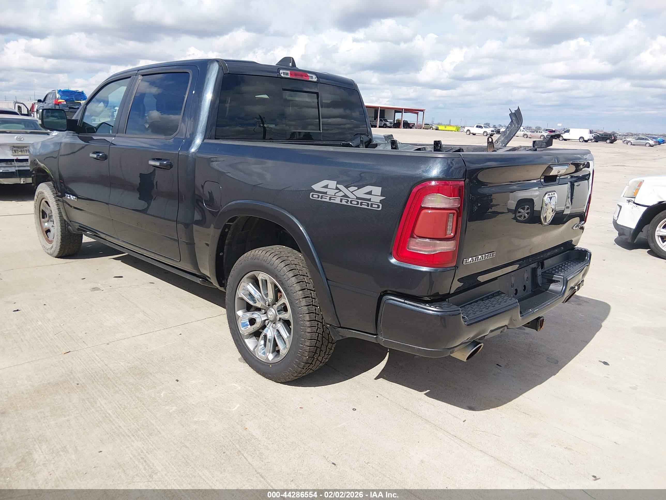 RAM 1500 image 3