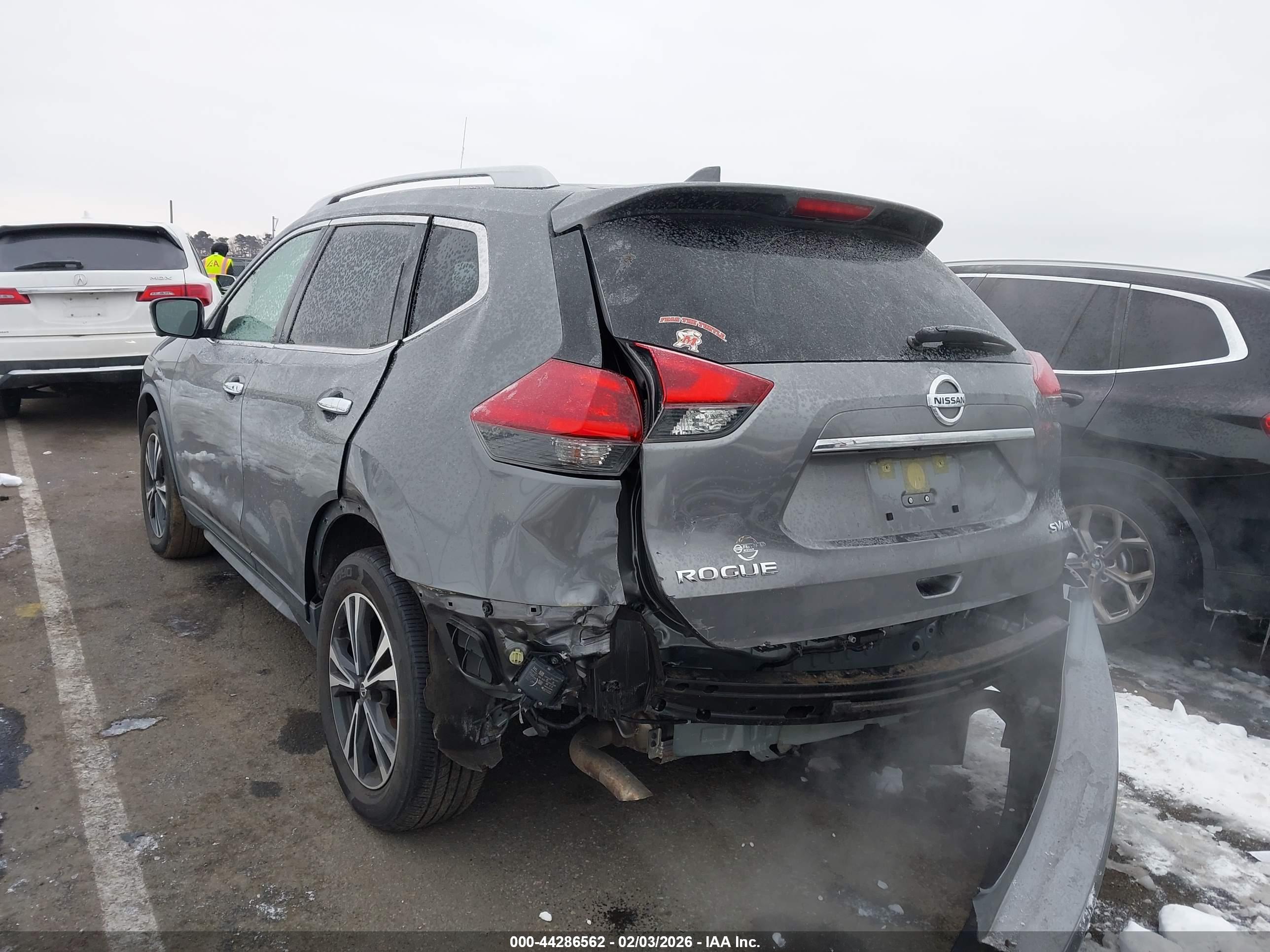 NISSAN ROGUE image 3