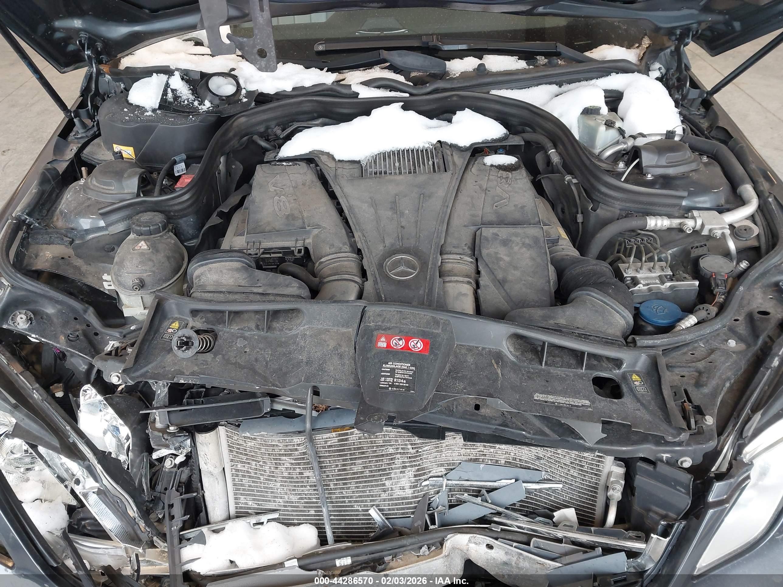 MERCEDES-BENZ E image 10