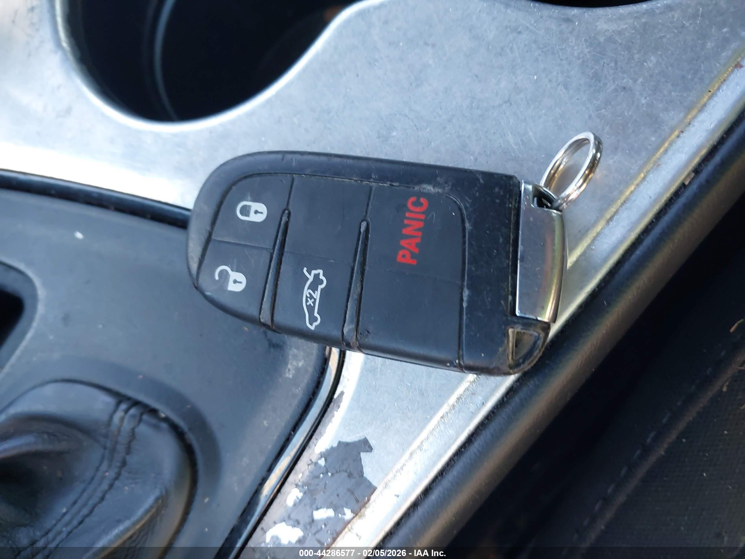 DODGE CHALLENGER image 11
