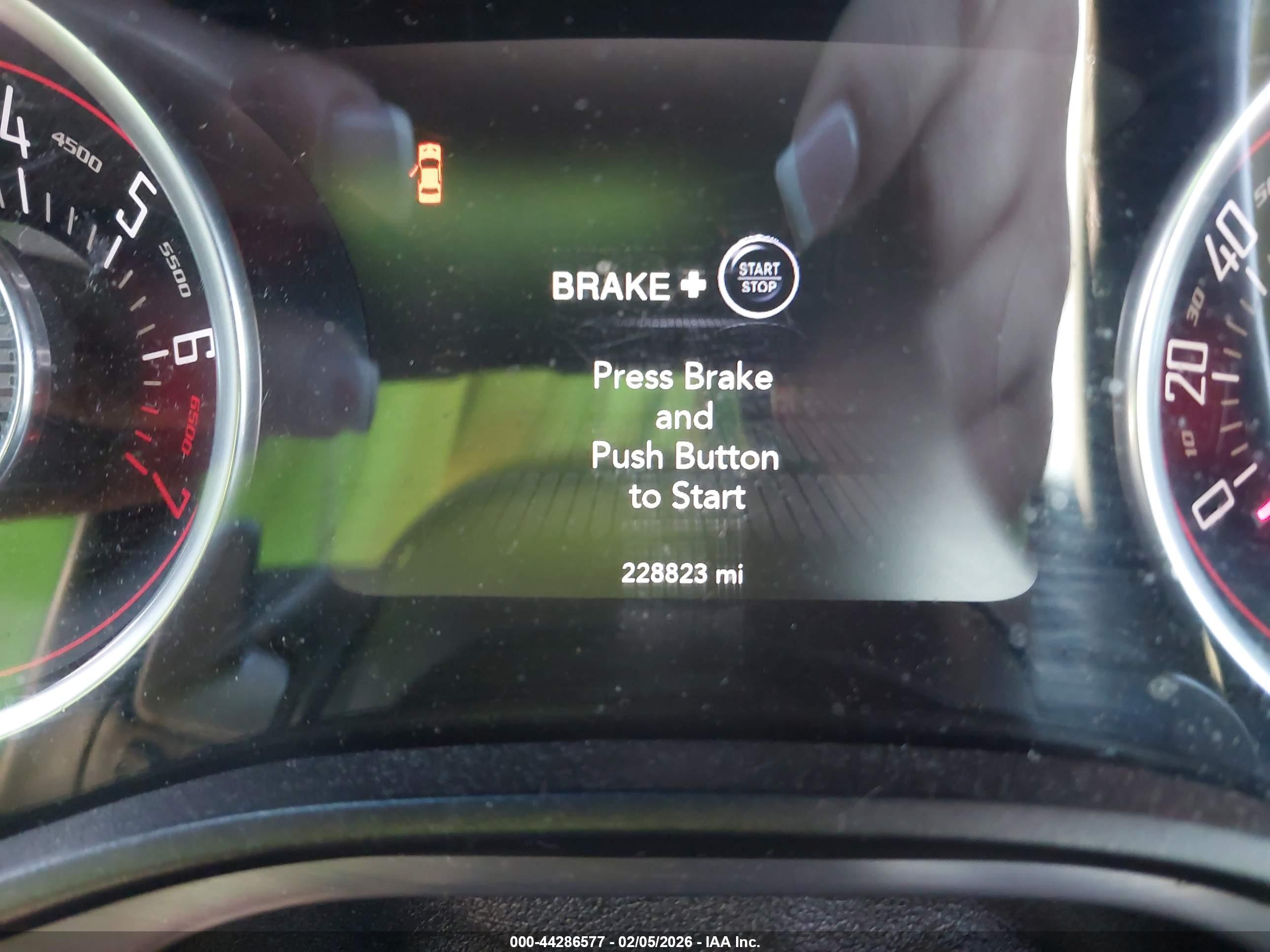 DODGE CHALLENGER image 7