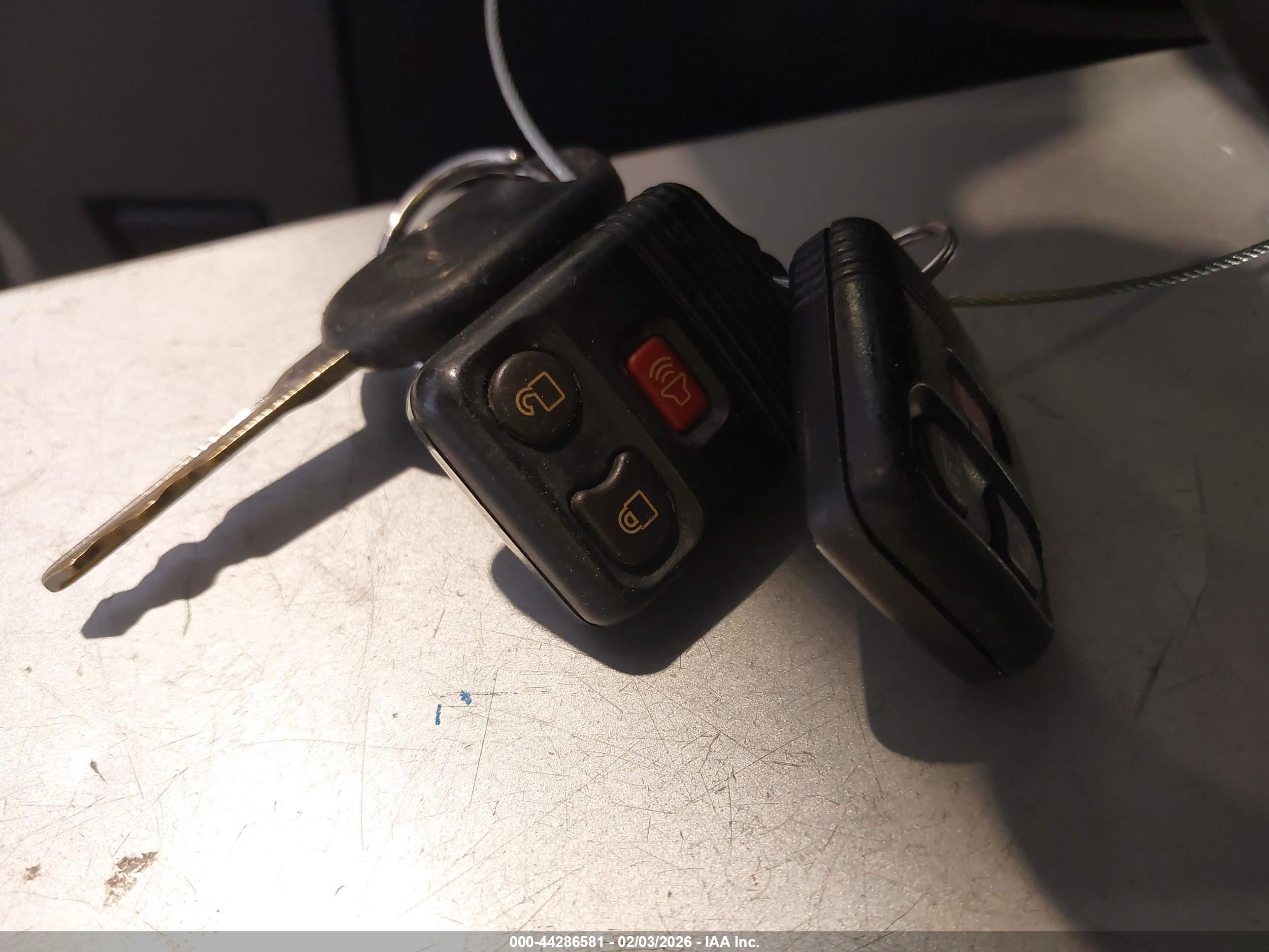 FORD F-150 image 11