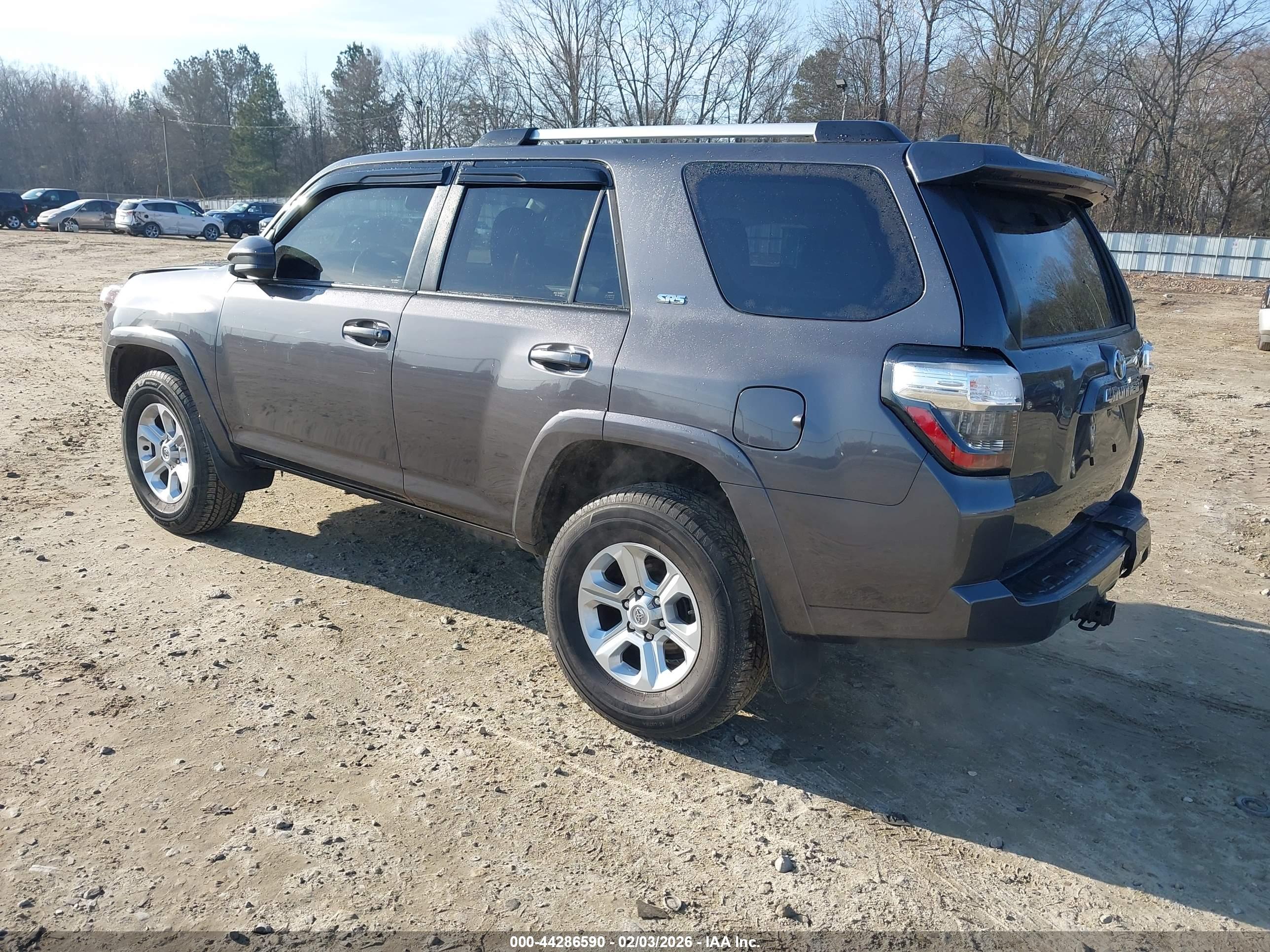 TOYOTA 4RUNNER image 3