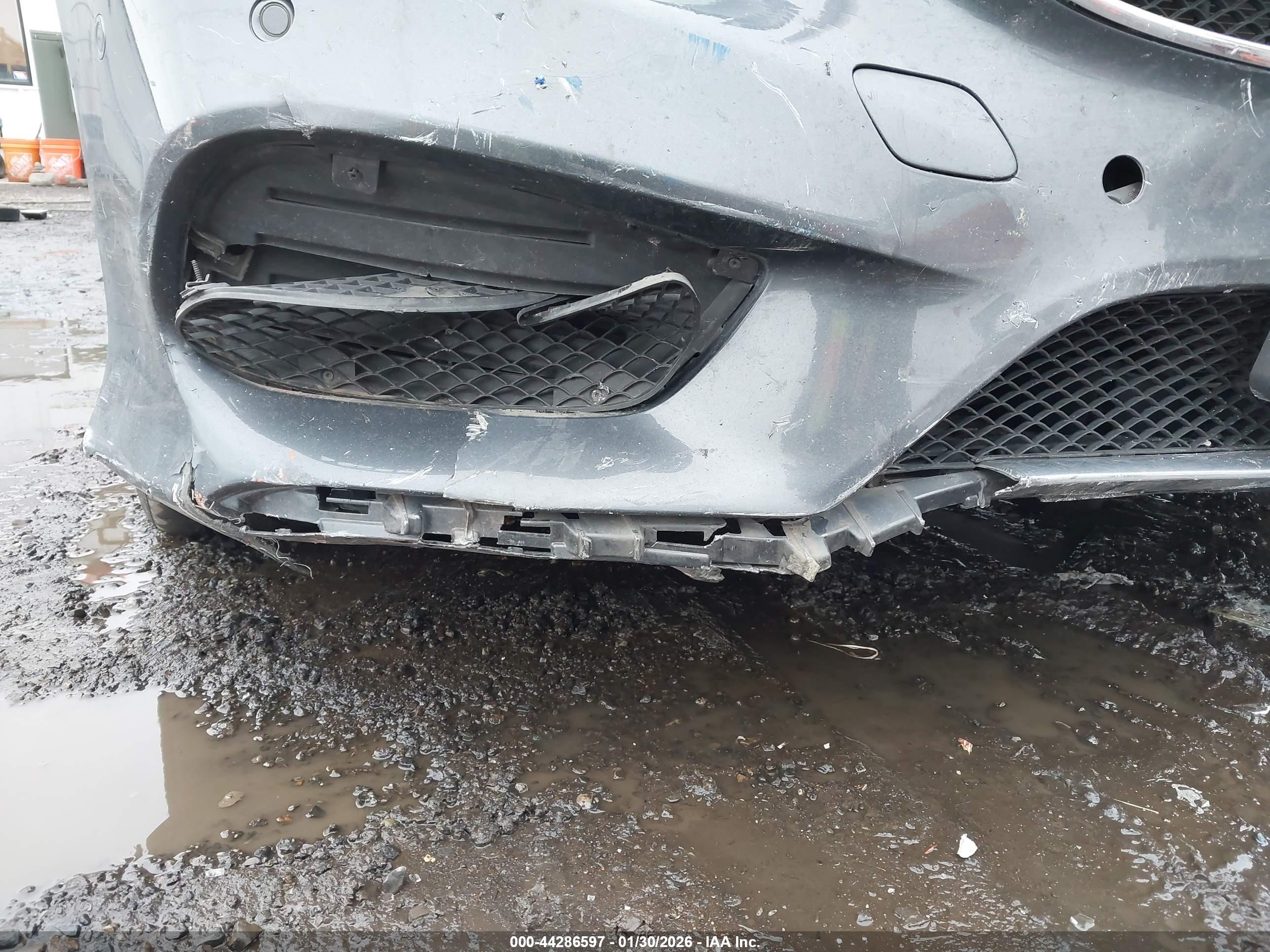MERCEDES-BENZ E image 6