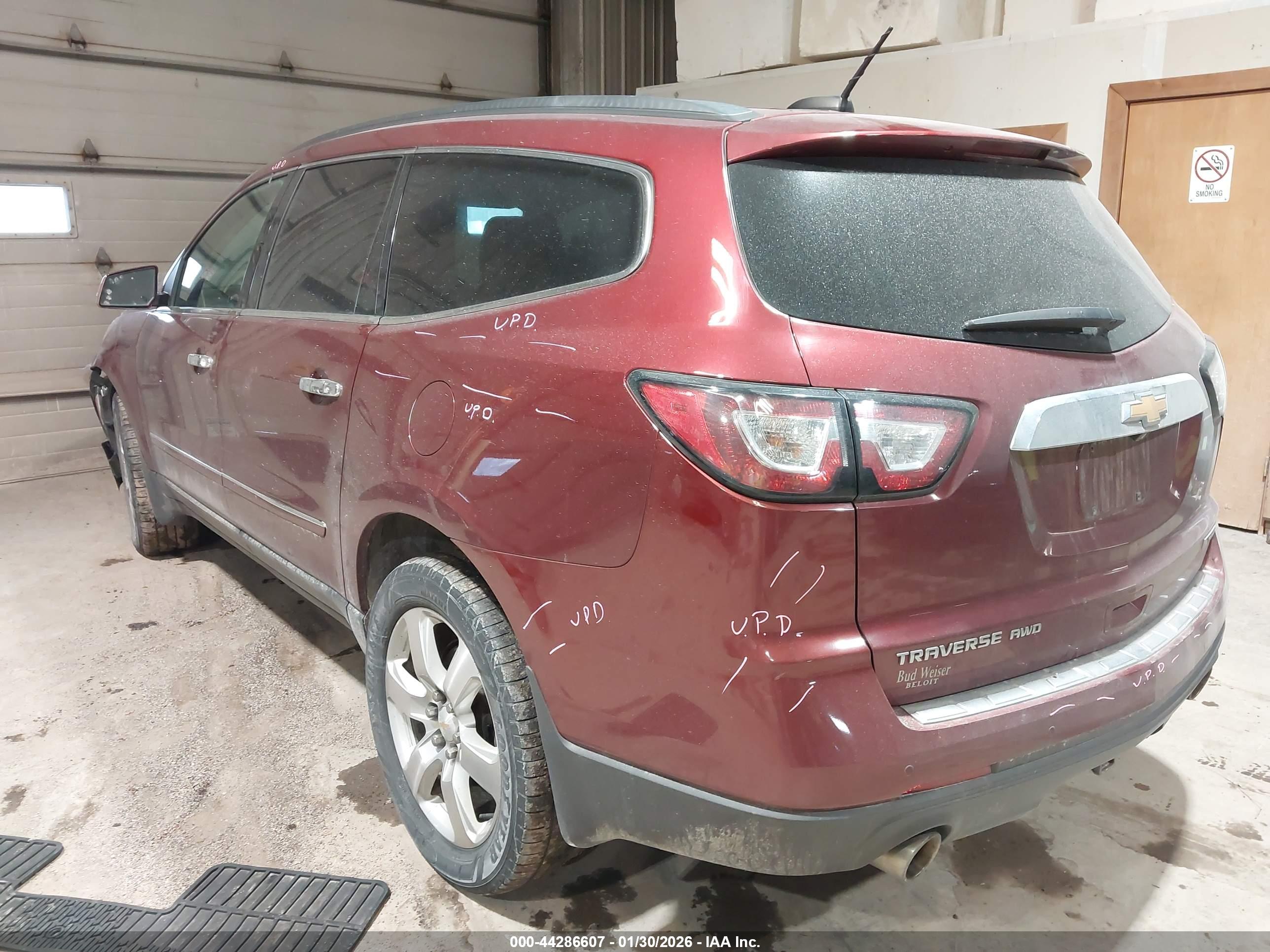 CHEVROLET TRAVERSE image 3