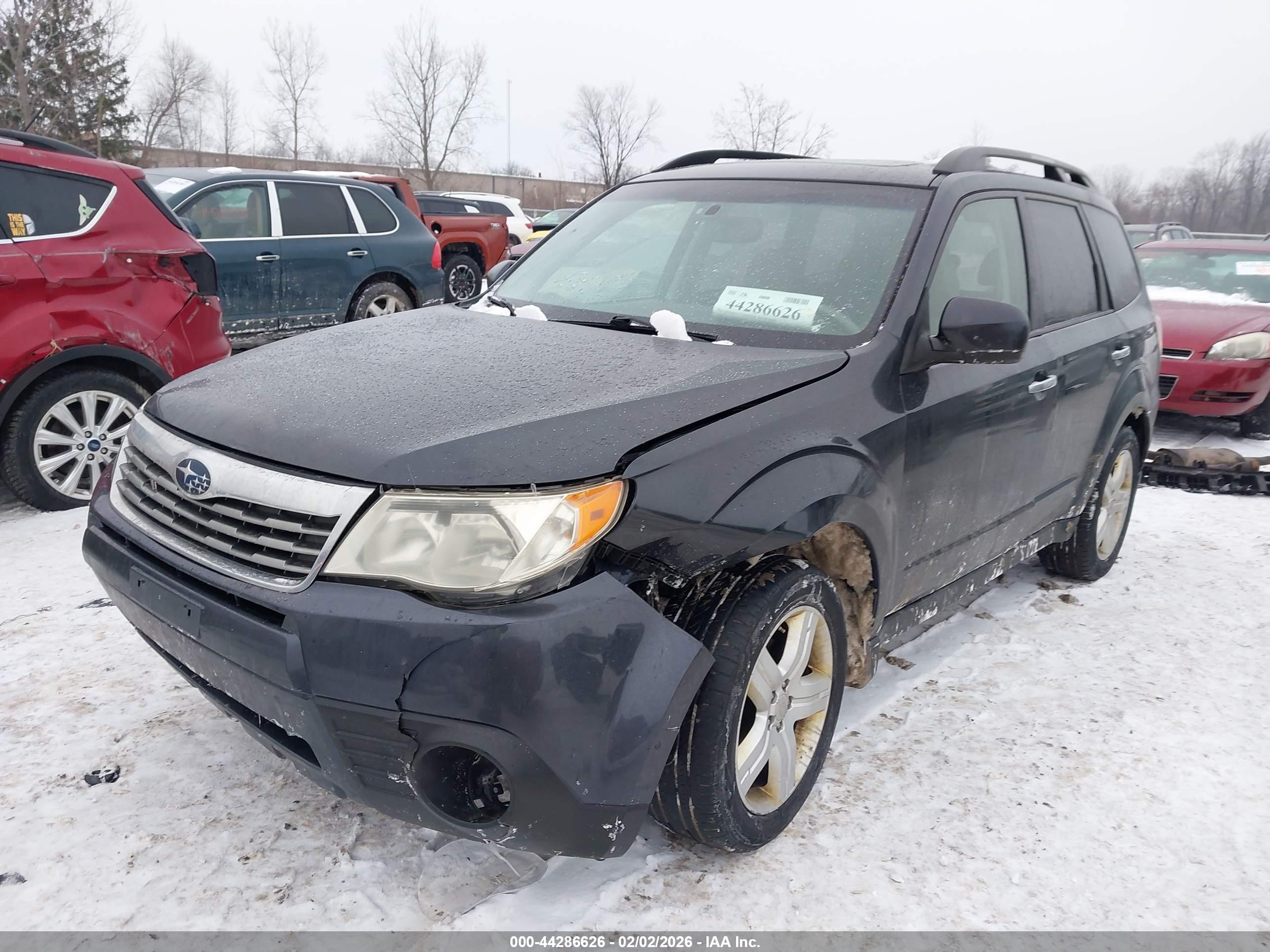 SUBARU FORESTER image 2