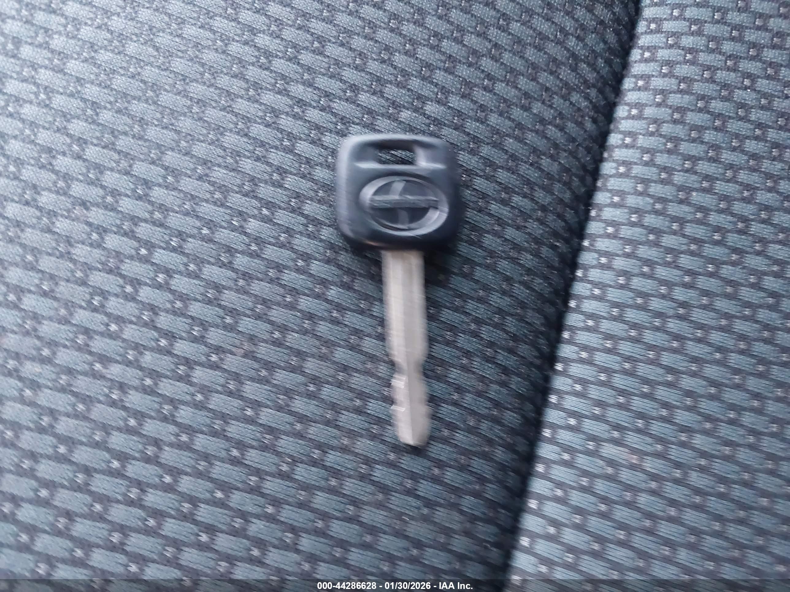 SCION XA image 11
