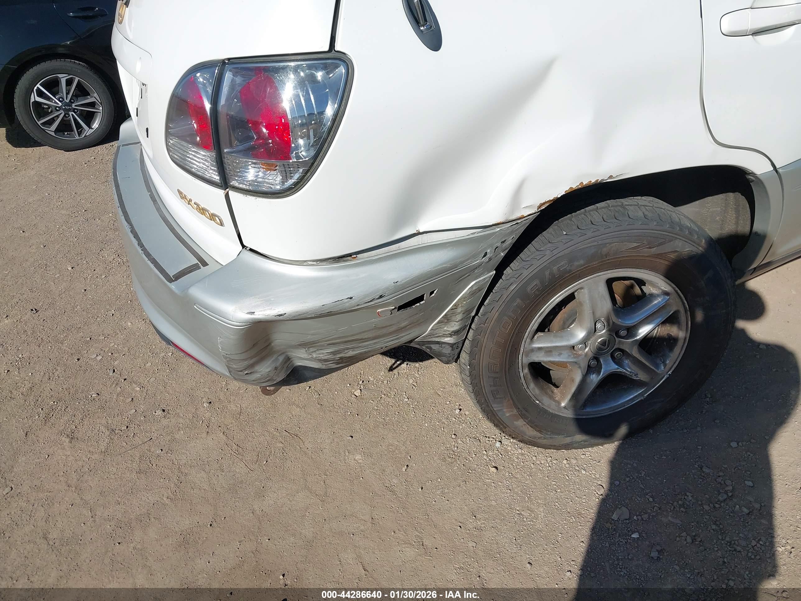 LEXUS RX image 6