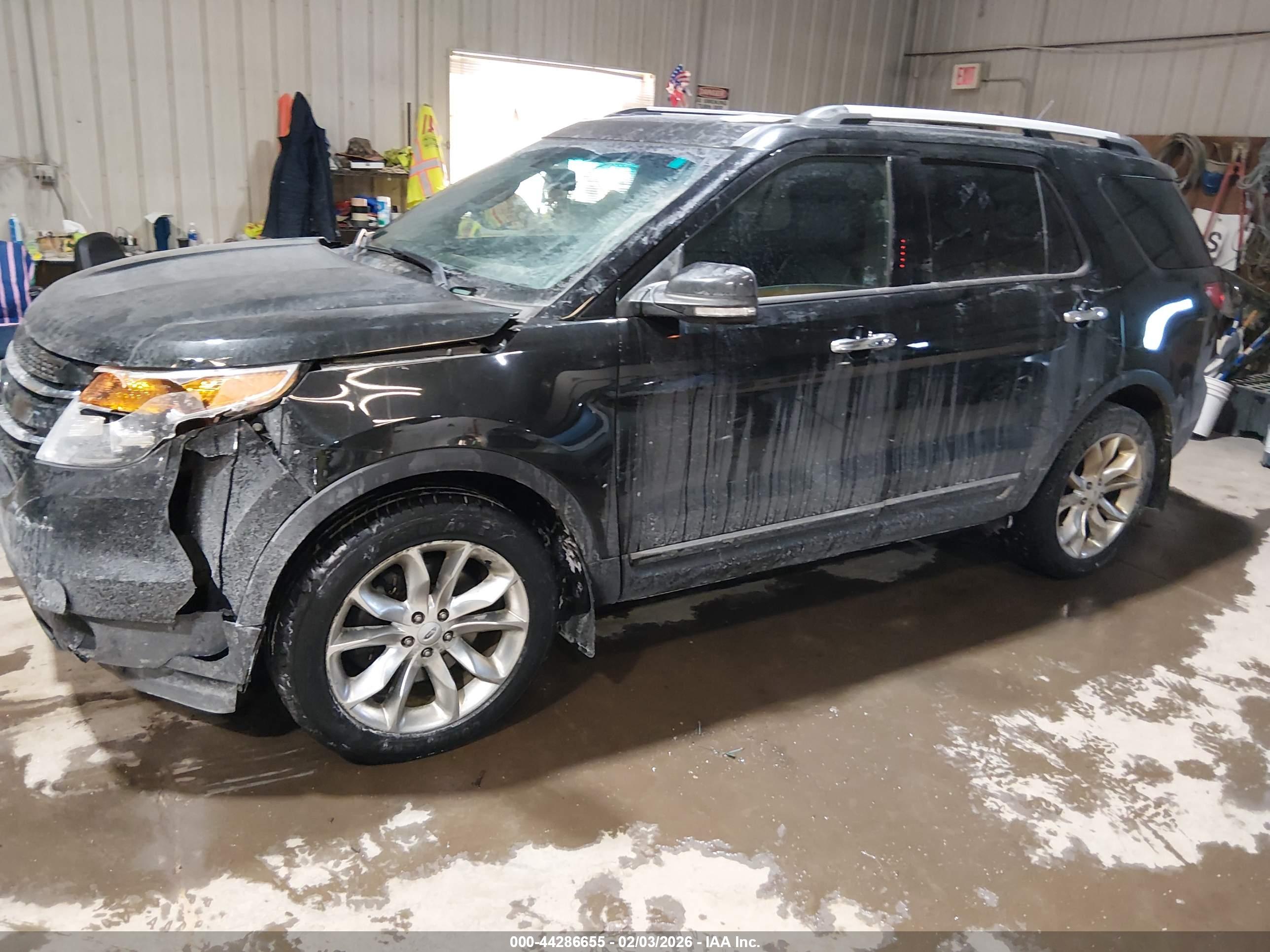 FORD EXPLORER image 2
