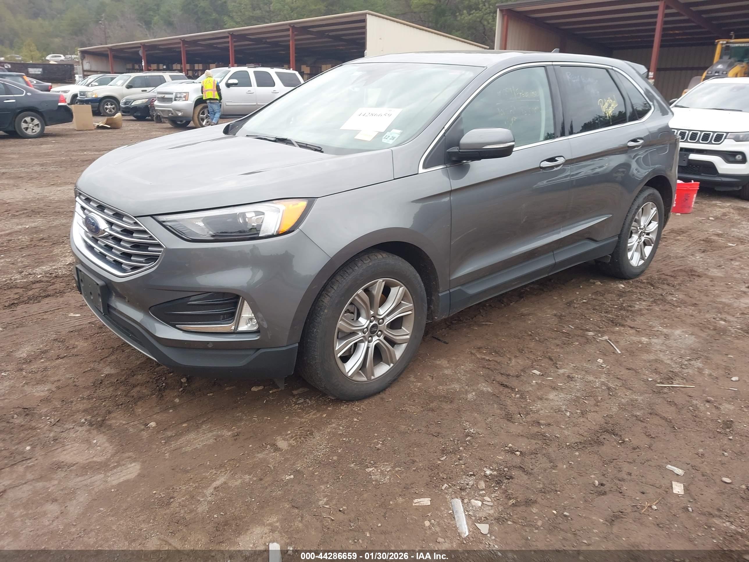 FORD EDGE image 2