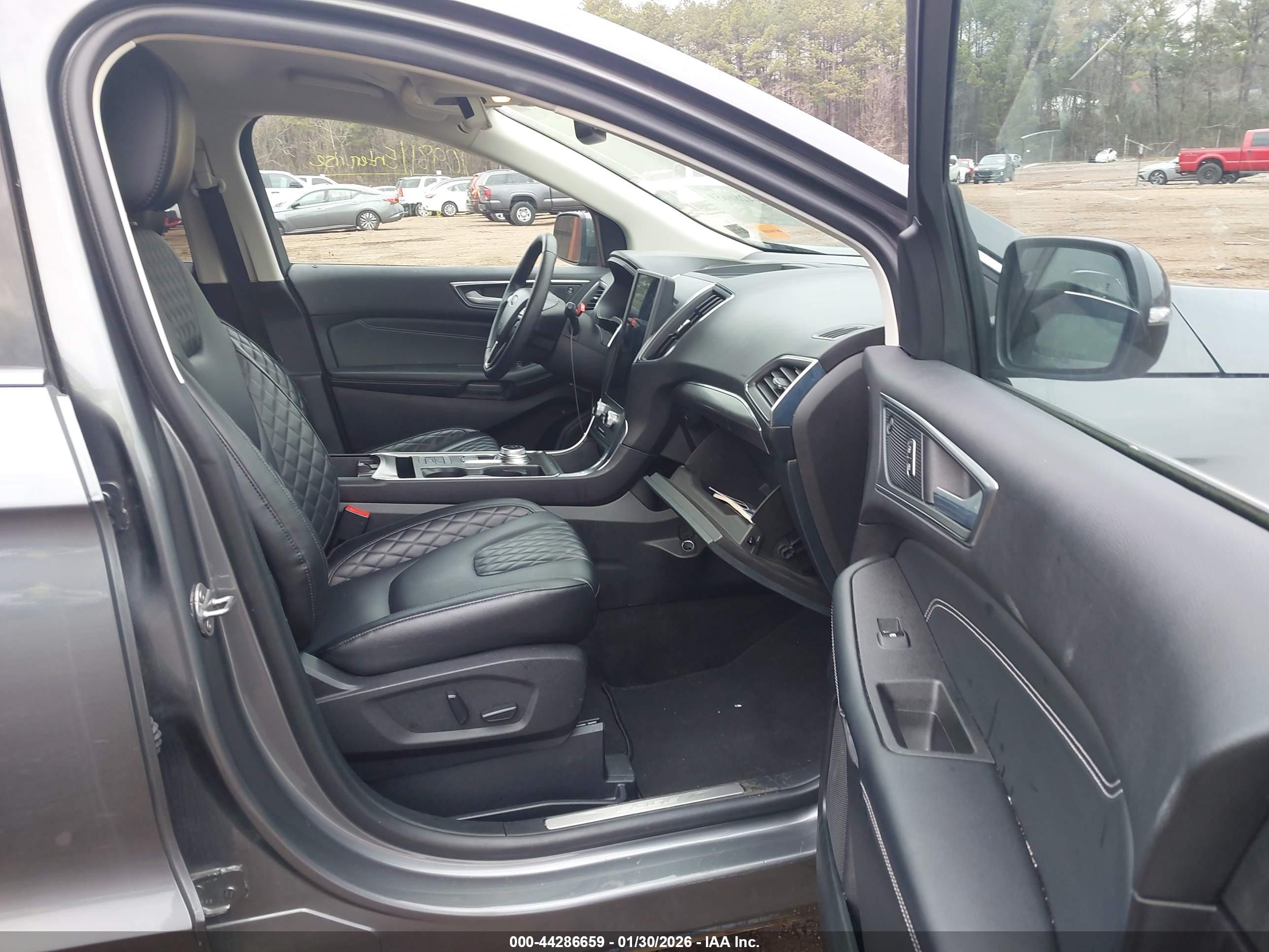 FORD EDGE image 5