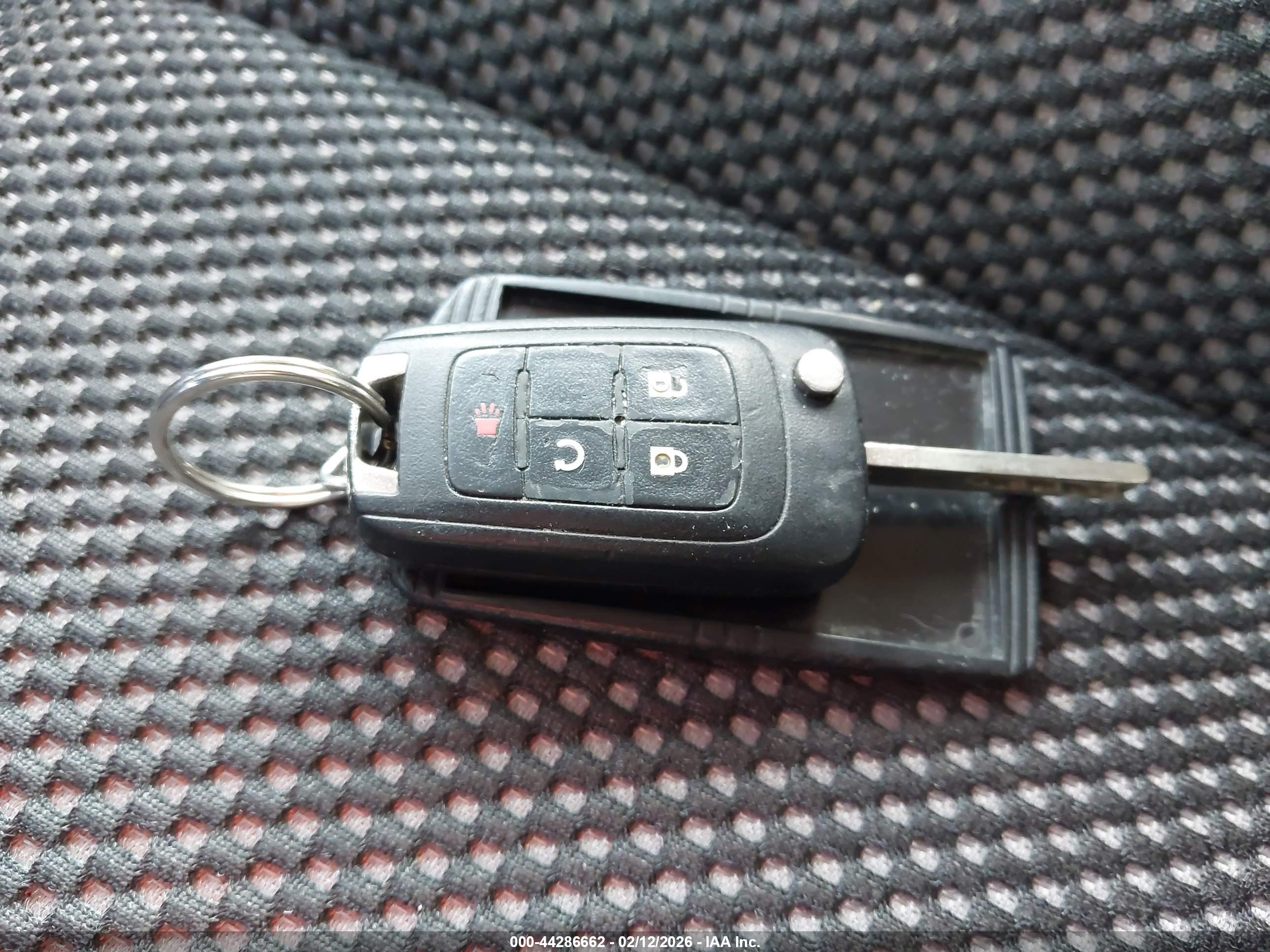 CHEVROLET EQUINOX image 11
