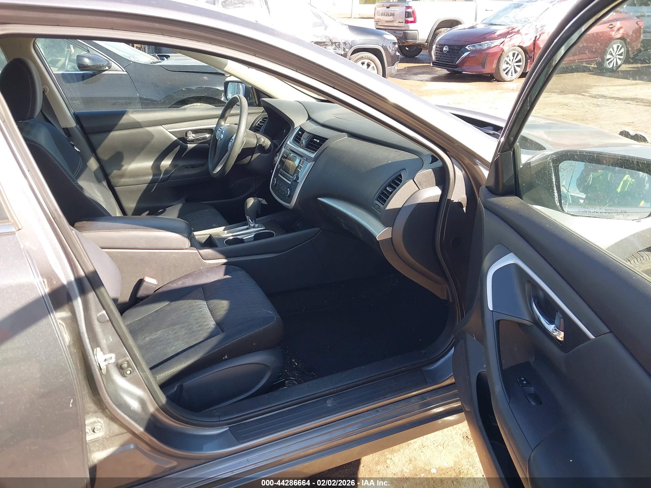 NISSAN ALTIMA image 5