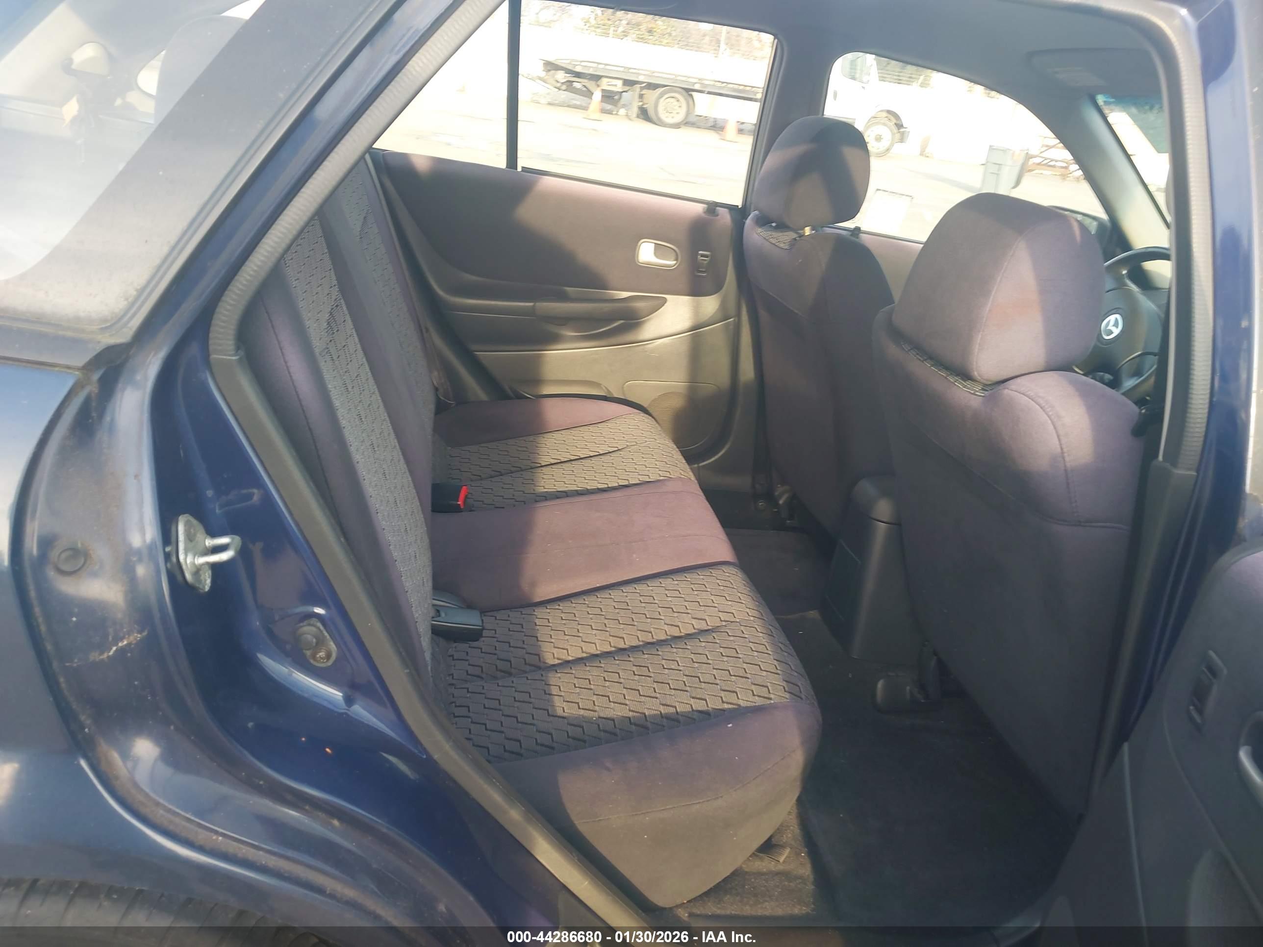 MAZDA PROTEGE5 image 8