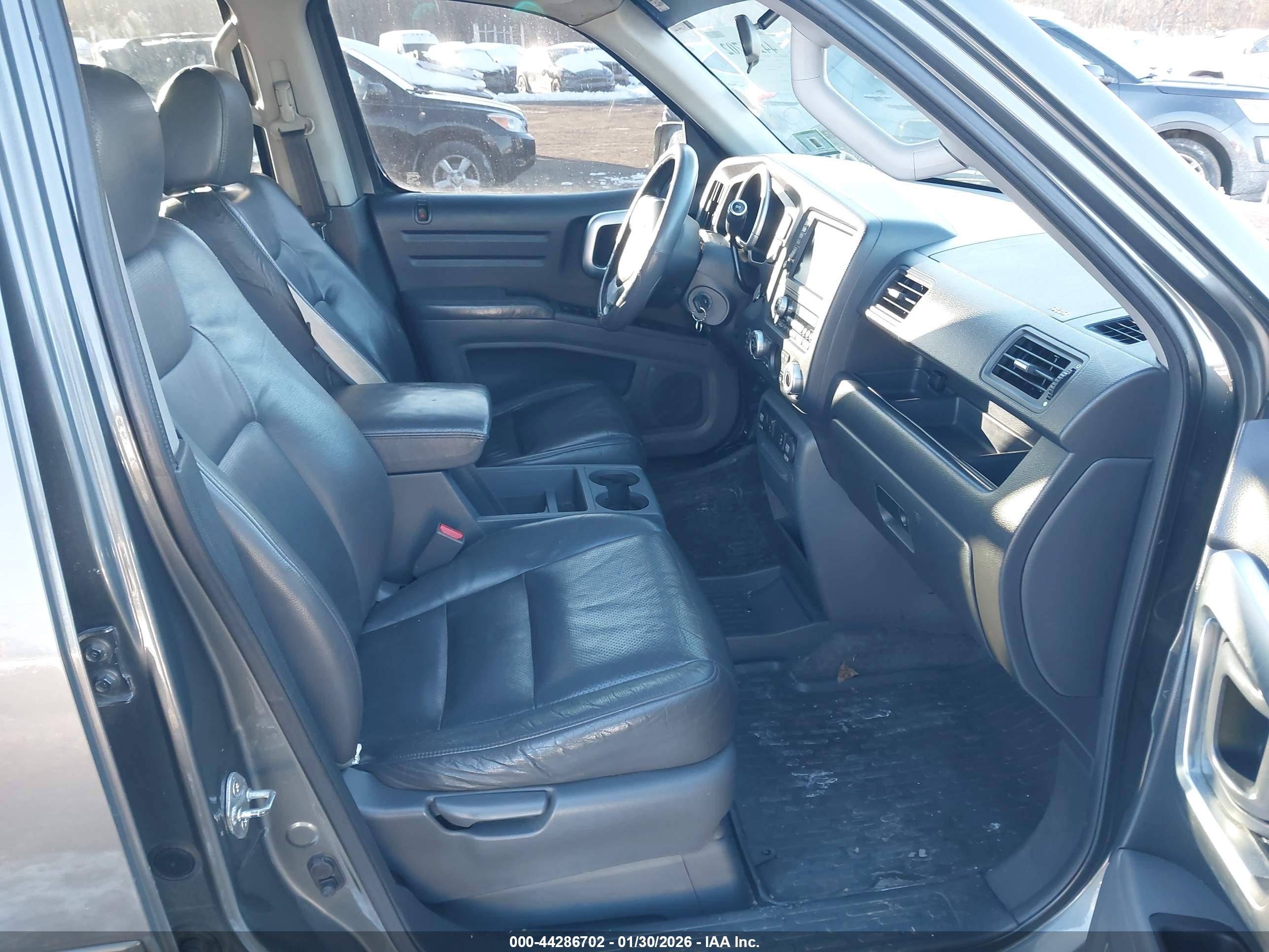 HONDA RIDGELINE image 5