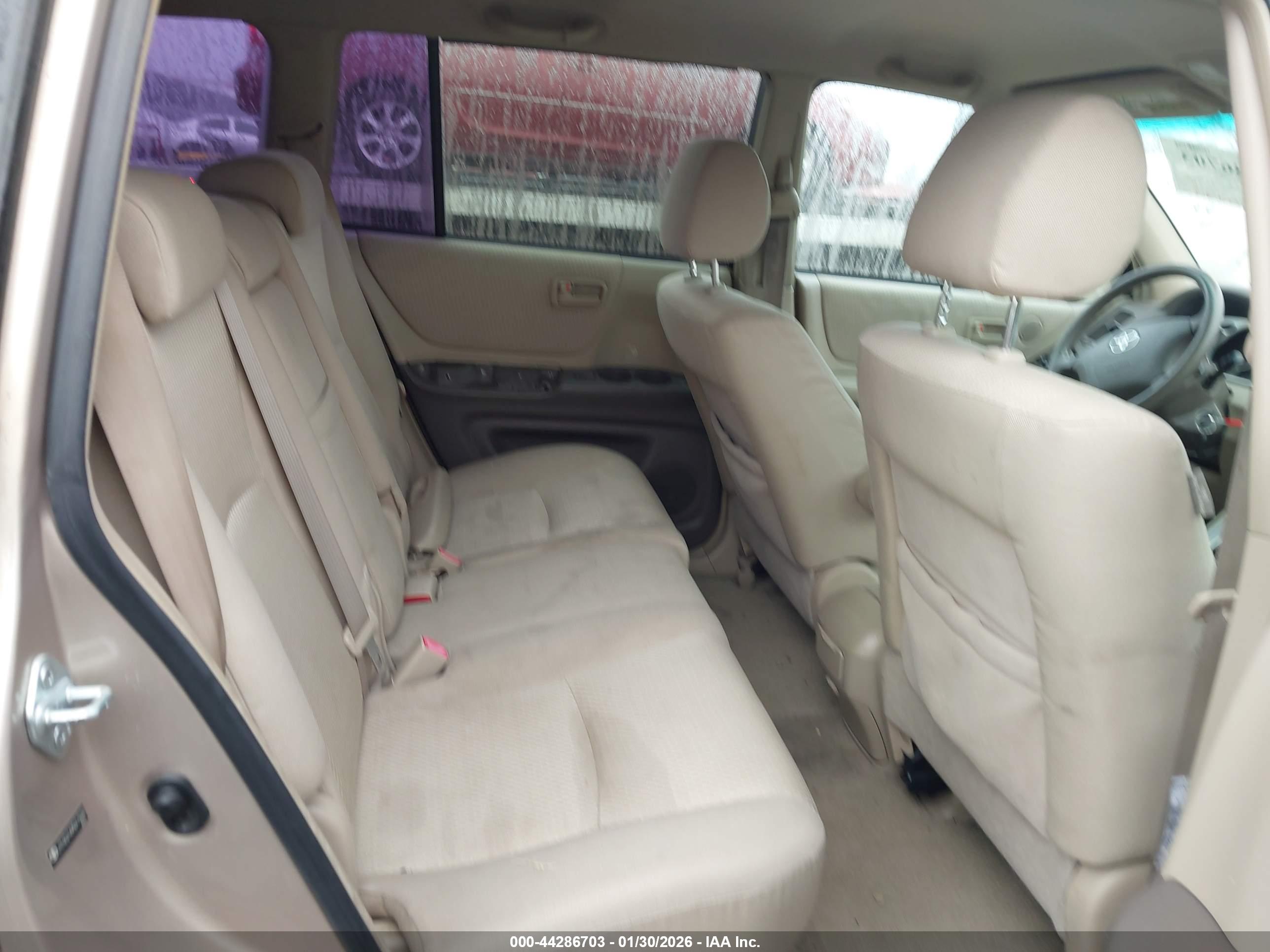 TOYOTA HIGHLANDER image 8