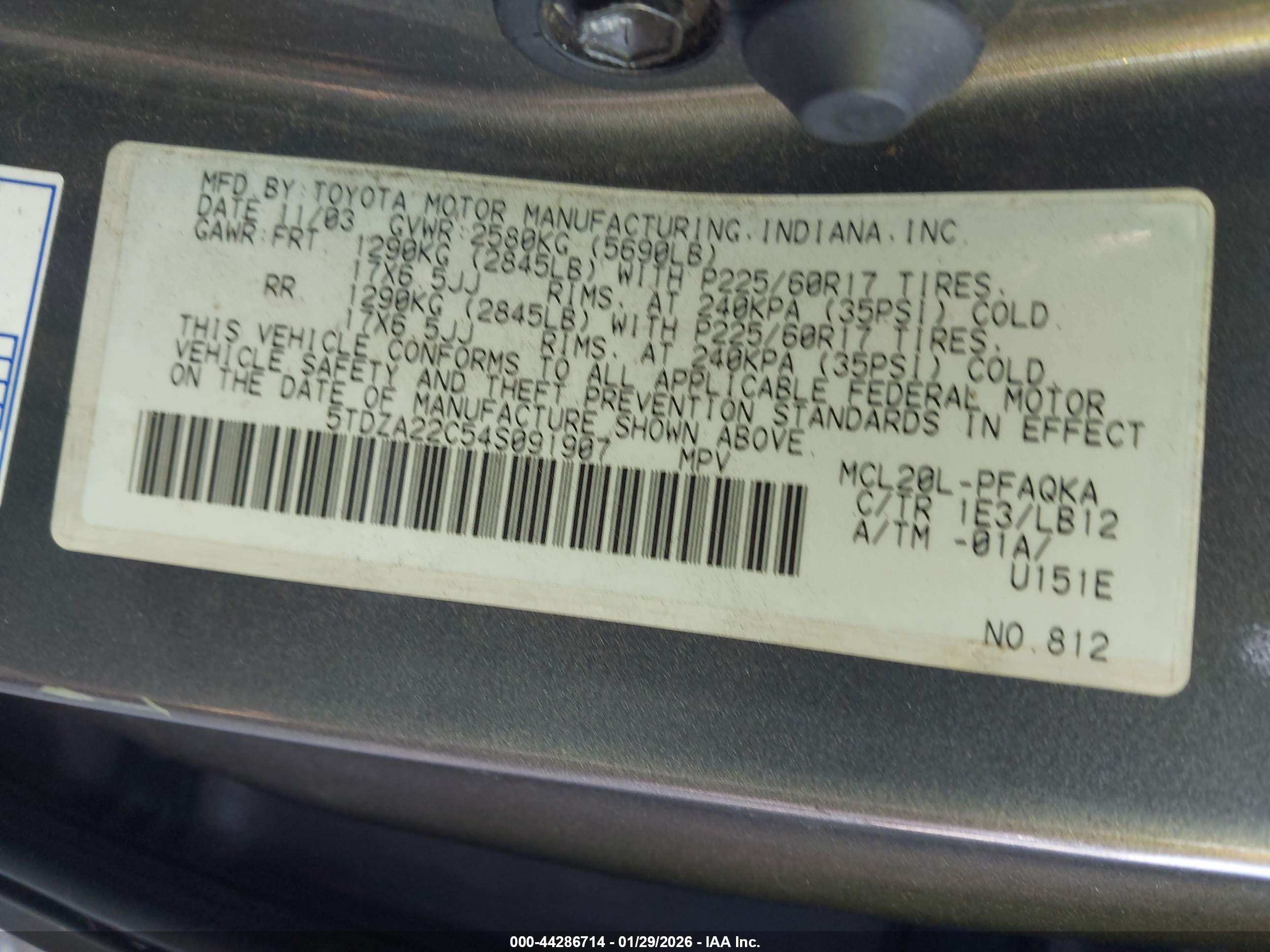 TOYOTA SIENNA image 9