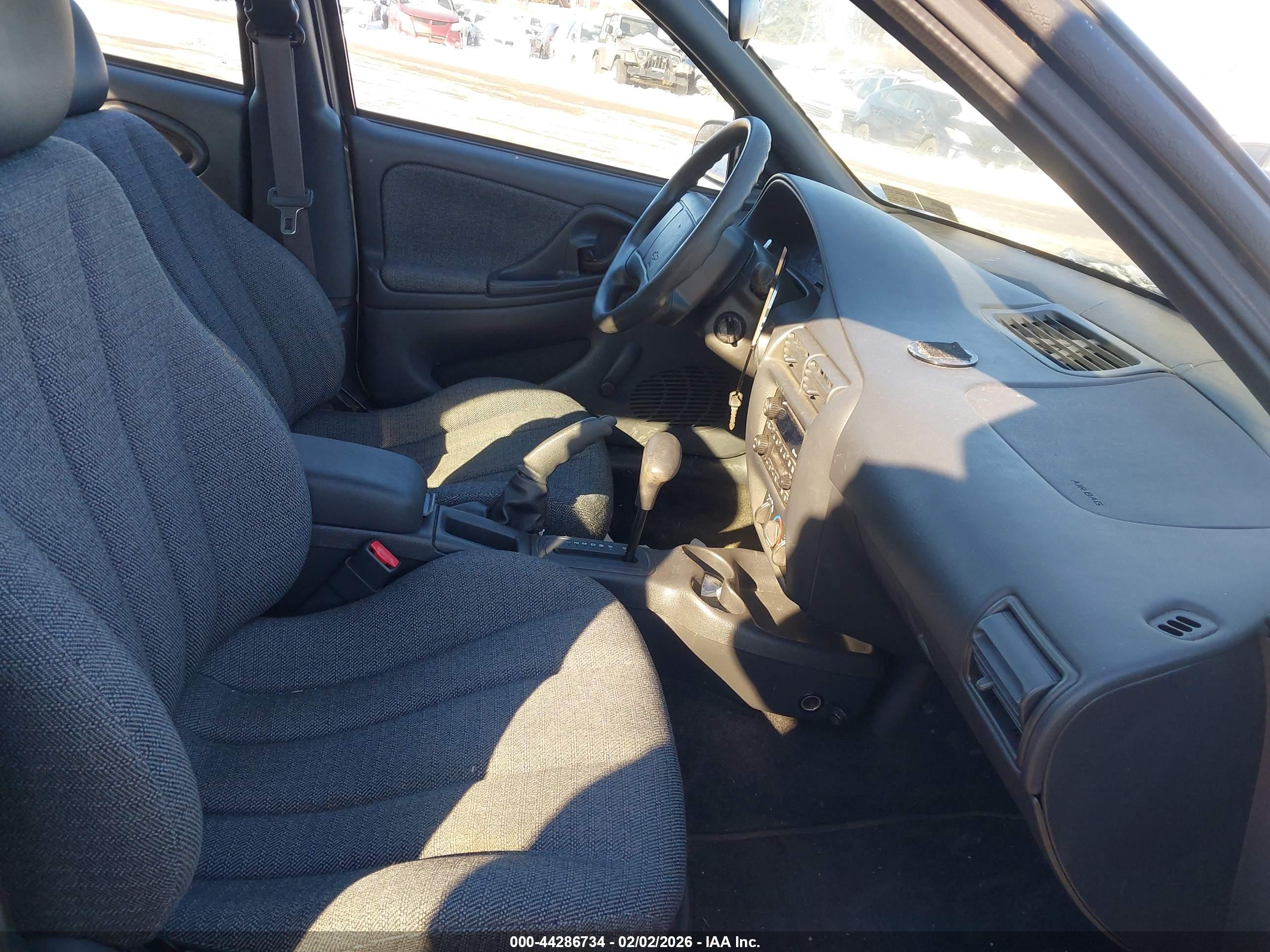 CHEVROLET CAVALIER image 5