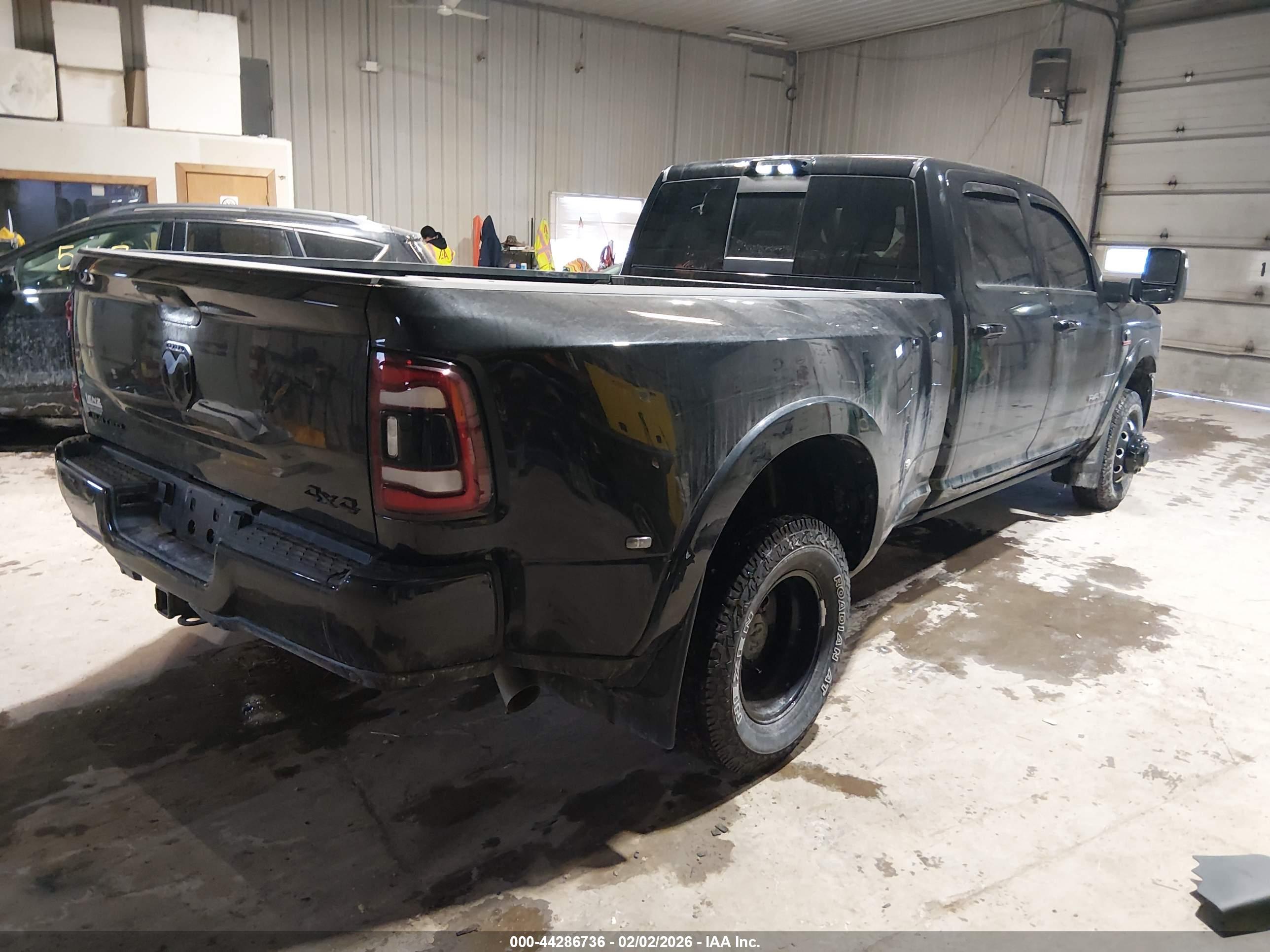 RAM 3500 image 4