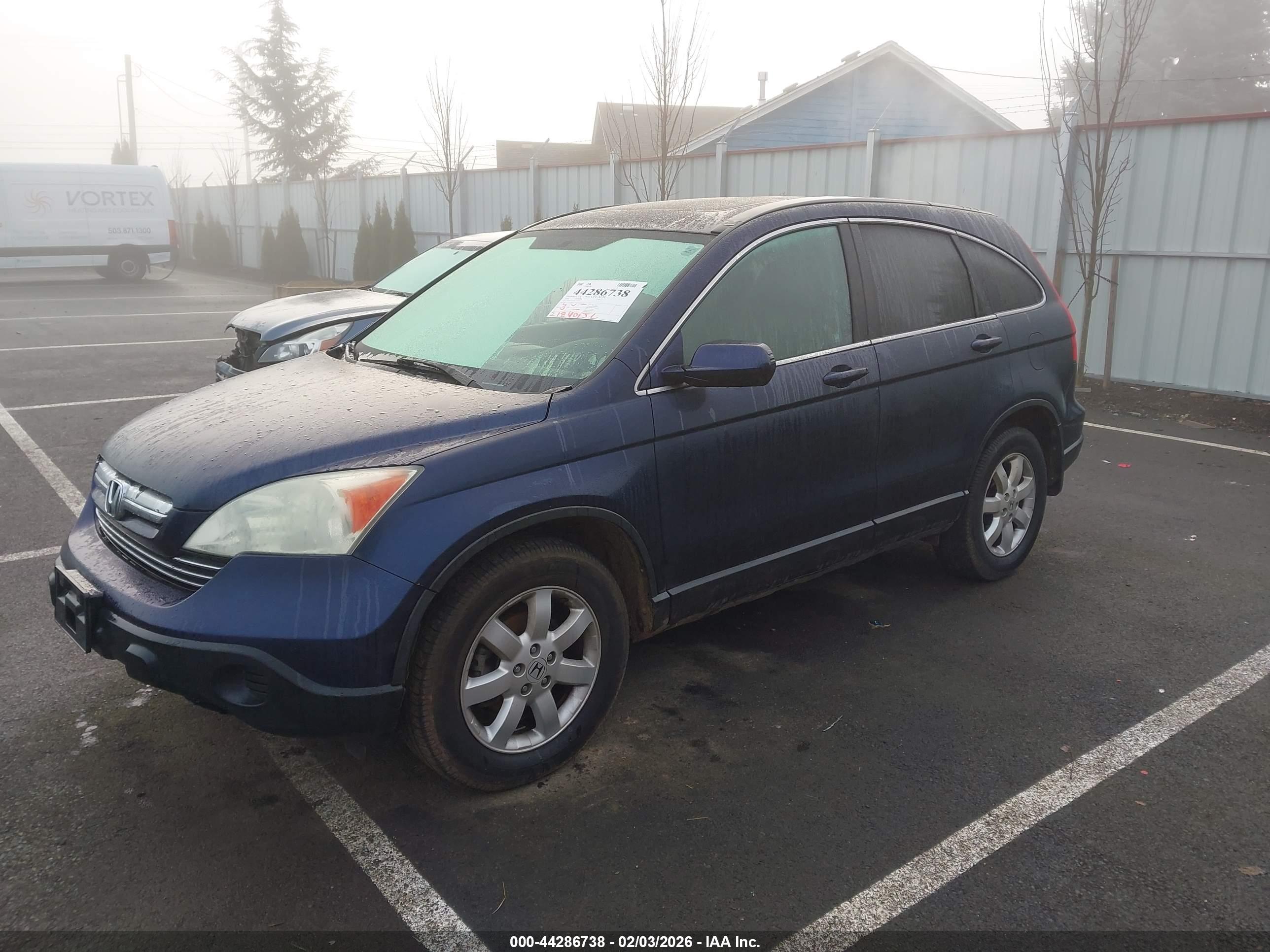 HONDA CR-V image 2