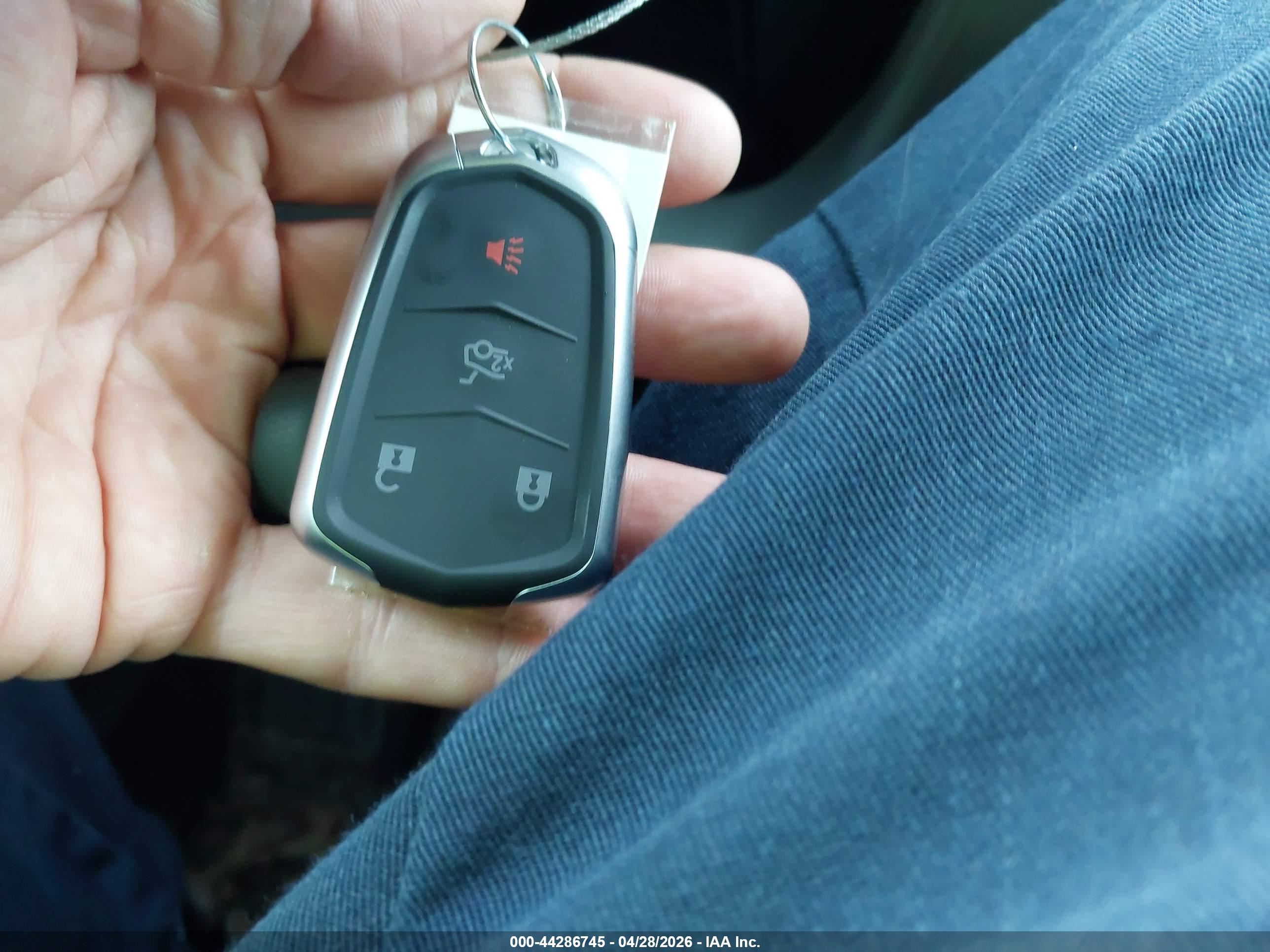 GMC TERRAIN image 11