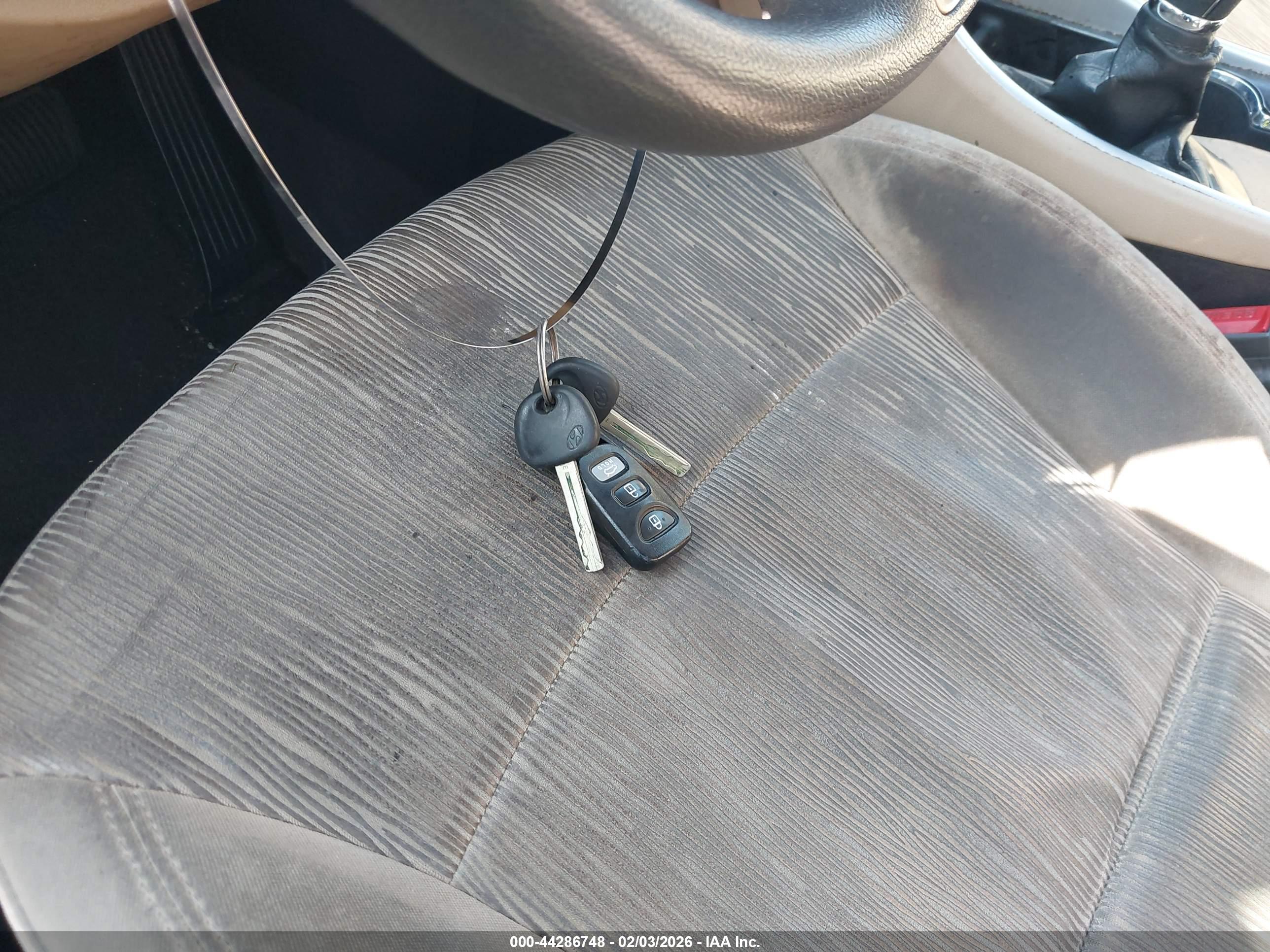 HYUNDAI SONATA image 11