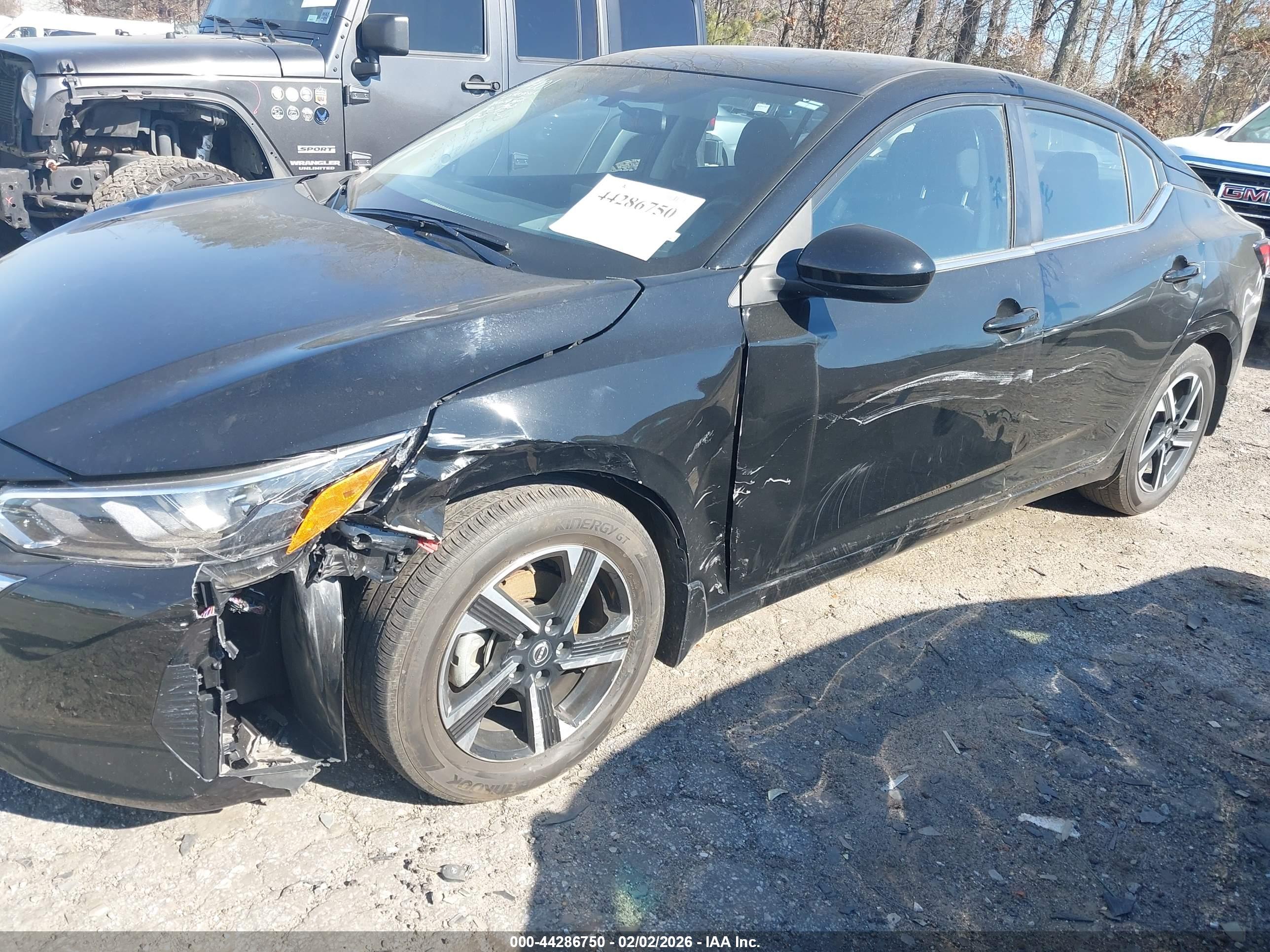 NISSAN SENTRA image 6