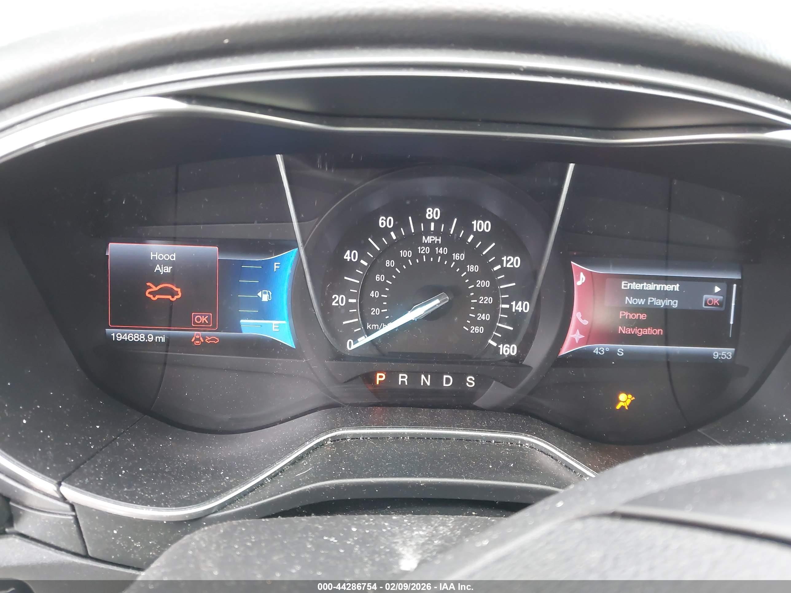 FORD FUSION image 7
