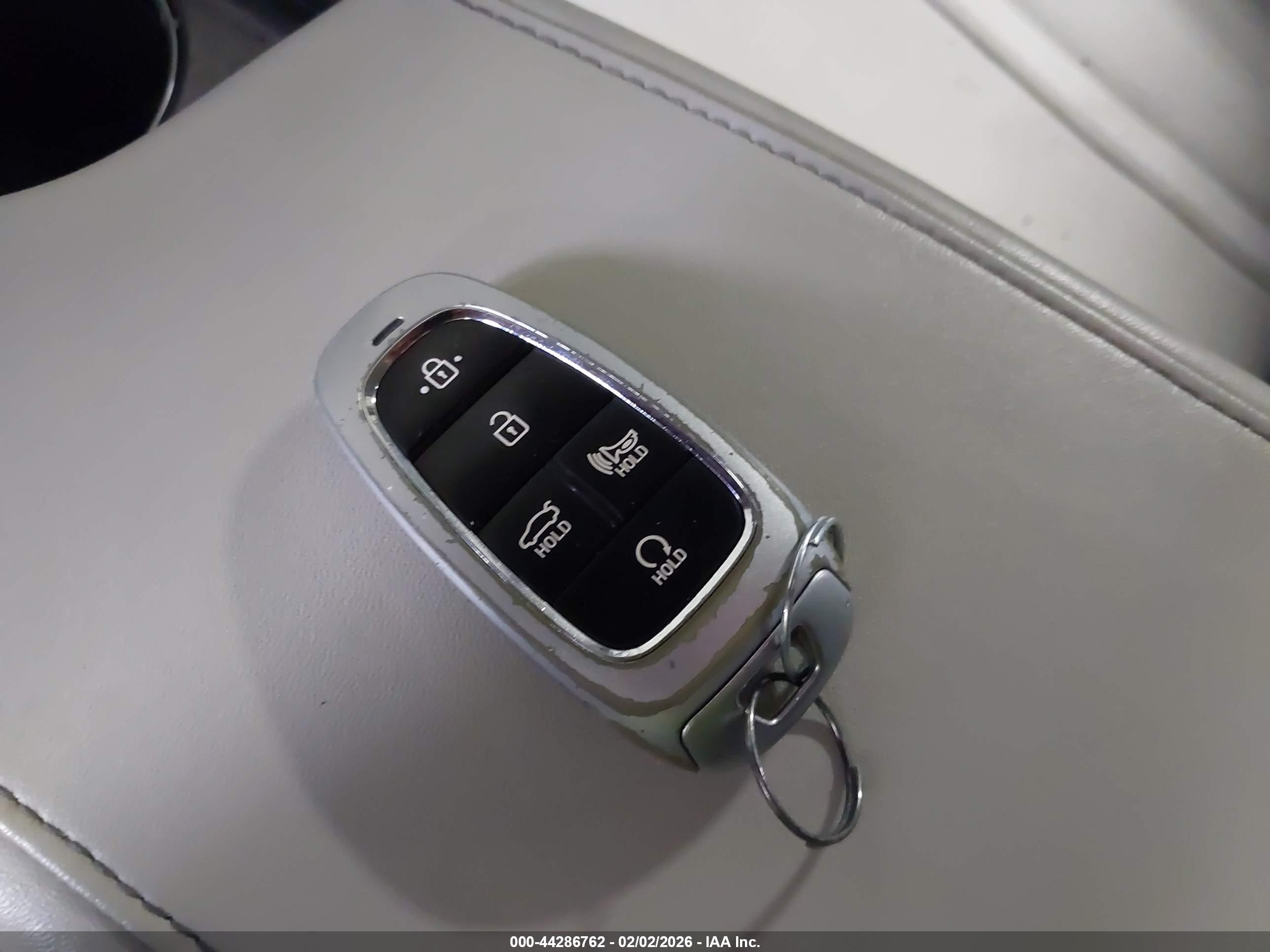 HYUNDAI SONATA image 11
