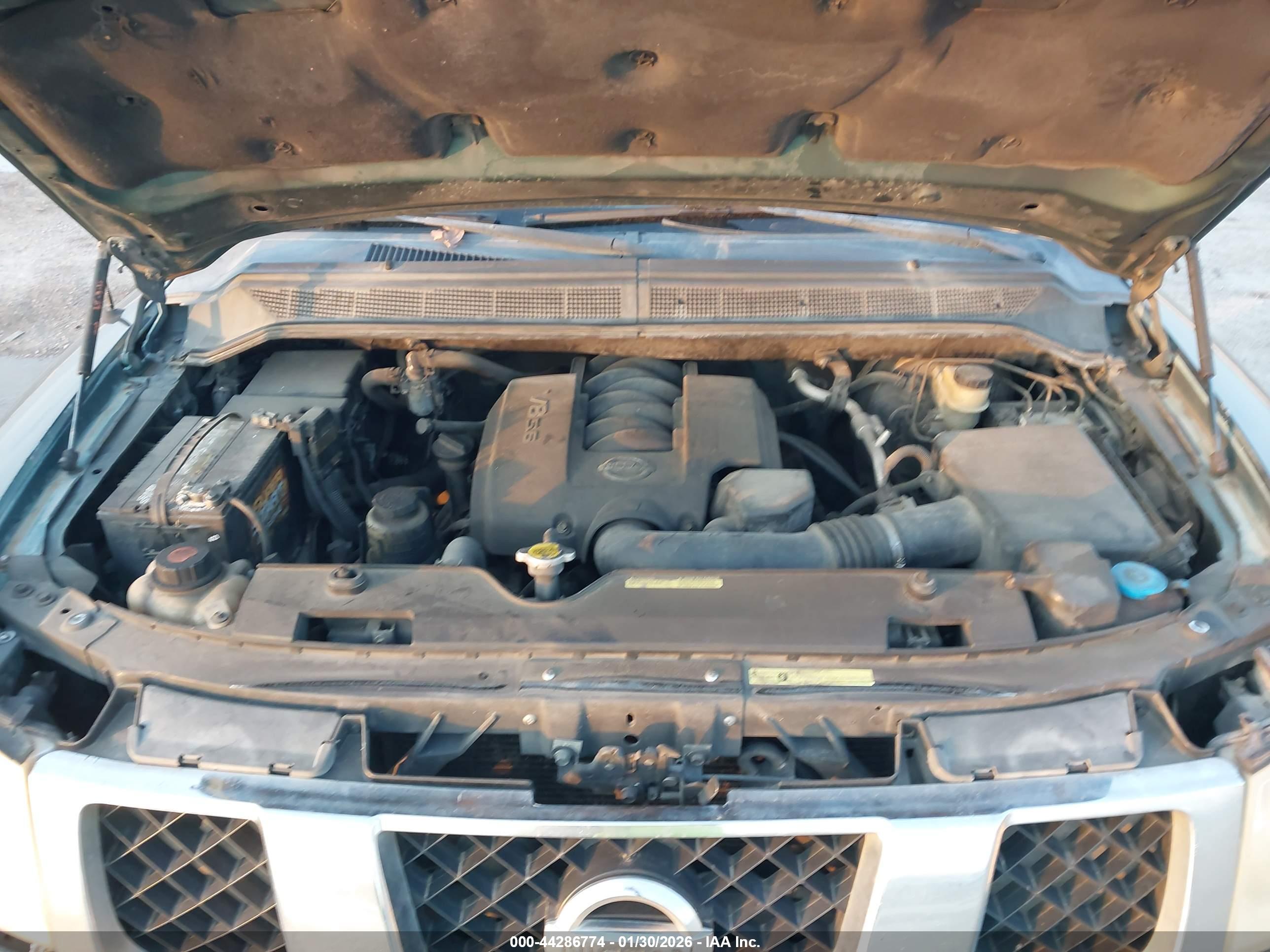 NISSAN TITAN image 10